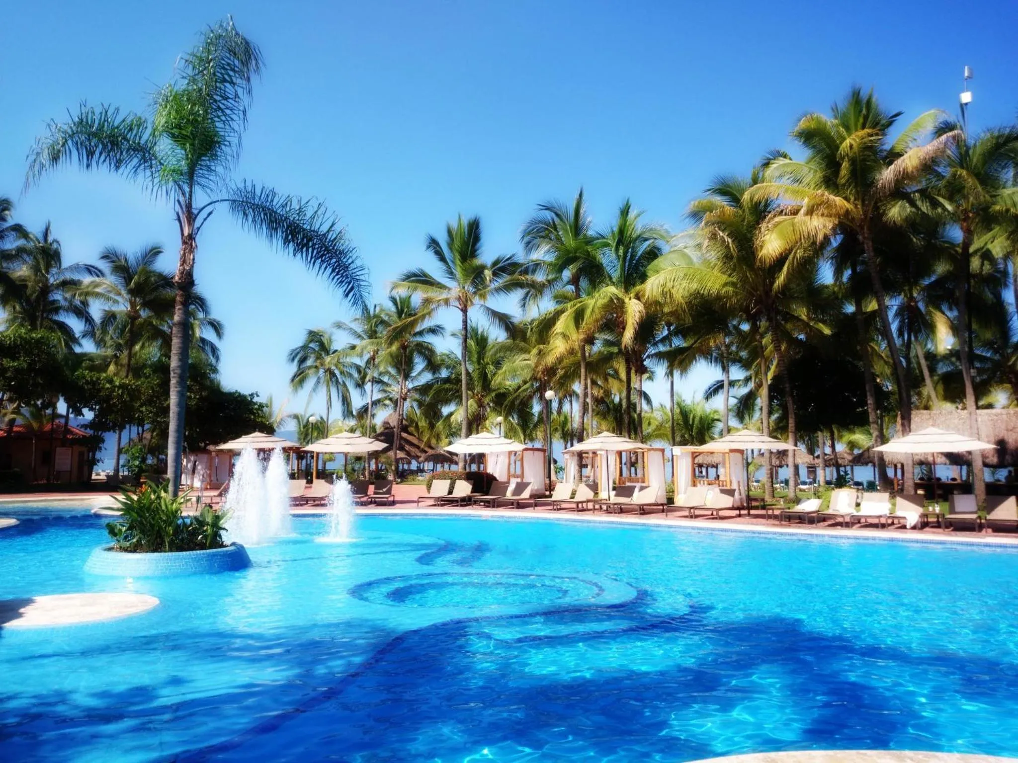 Swimming pool in Fiesta Americana Puerto Vallarta All Inclusive & Spa