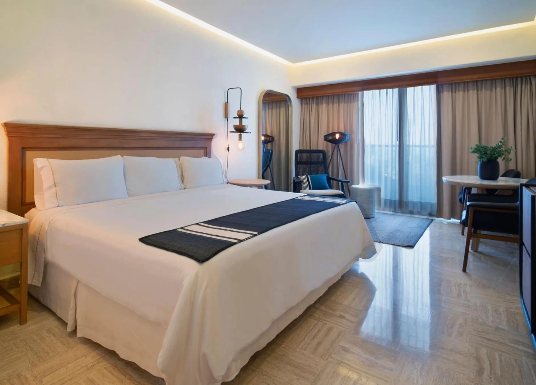 Superior Deluxe, 1 King, Partial Ocean View in Fiesta Americana Puerto Vallarta All Inclusive & Spa