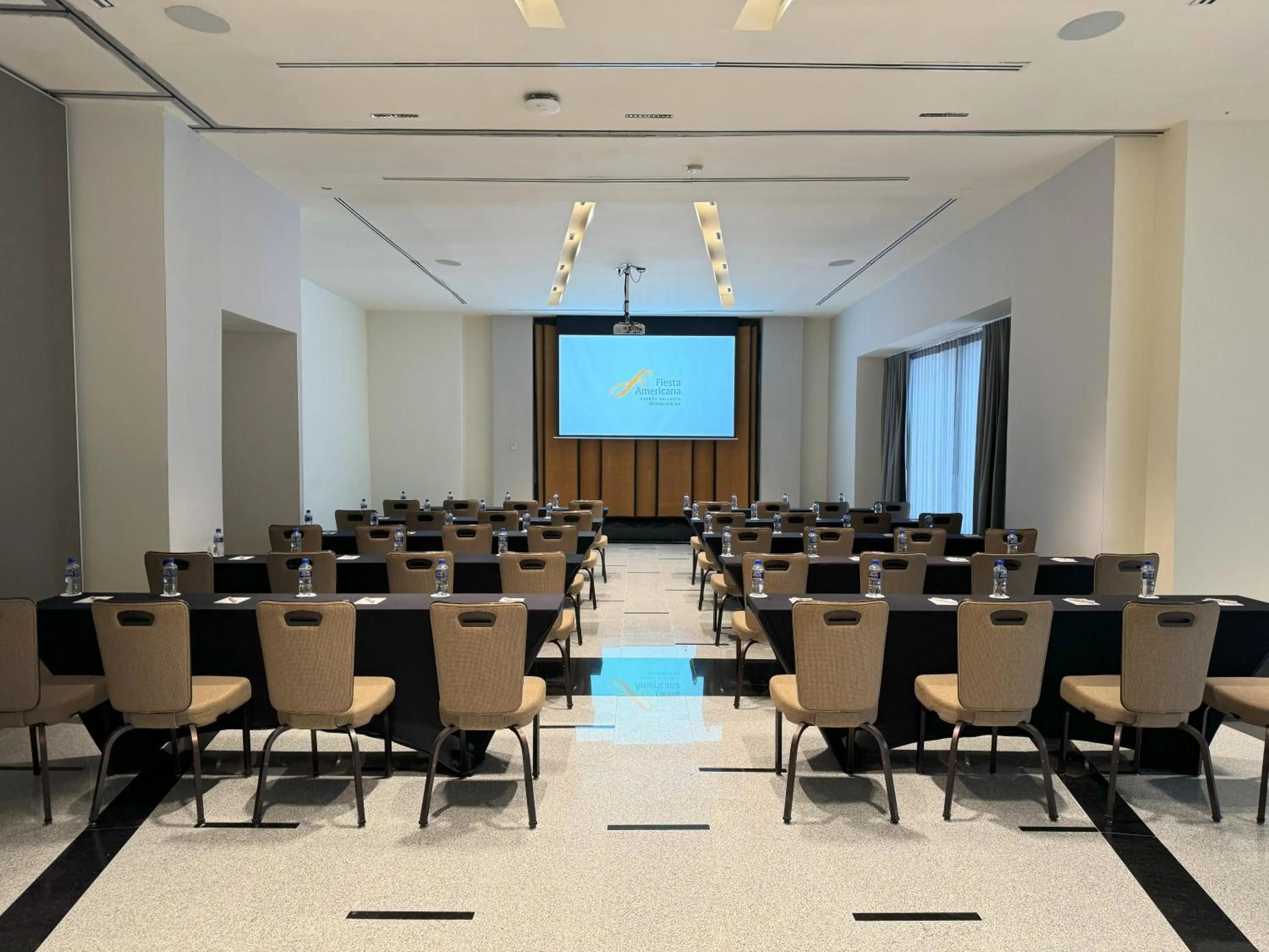 Meeting/conference room in Fiesta Americana Puerto Vallarta All Inclusive & Spa
