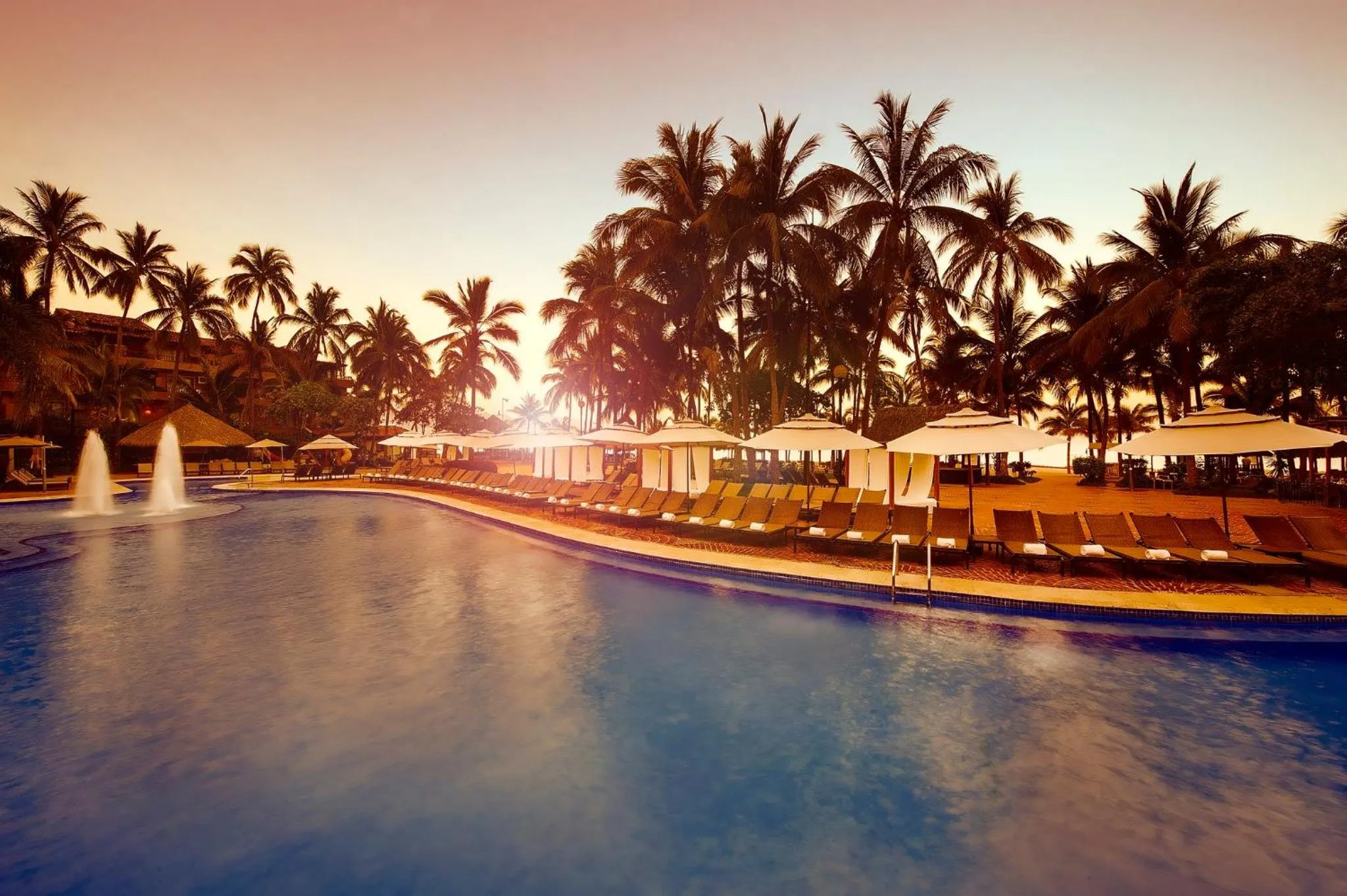 Swimming pool in Fiesta Americana Puerto Vallarta All Inclusive & Spa