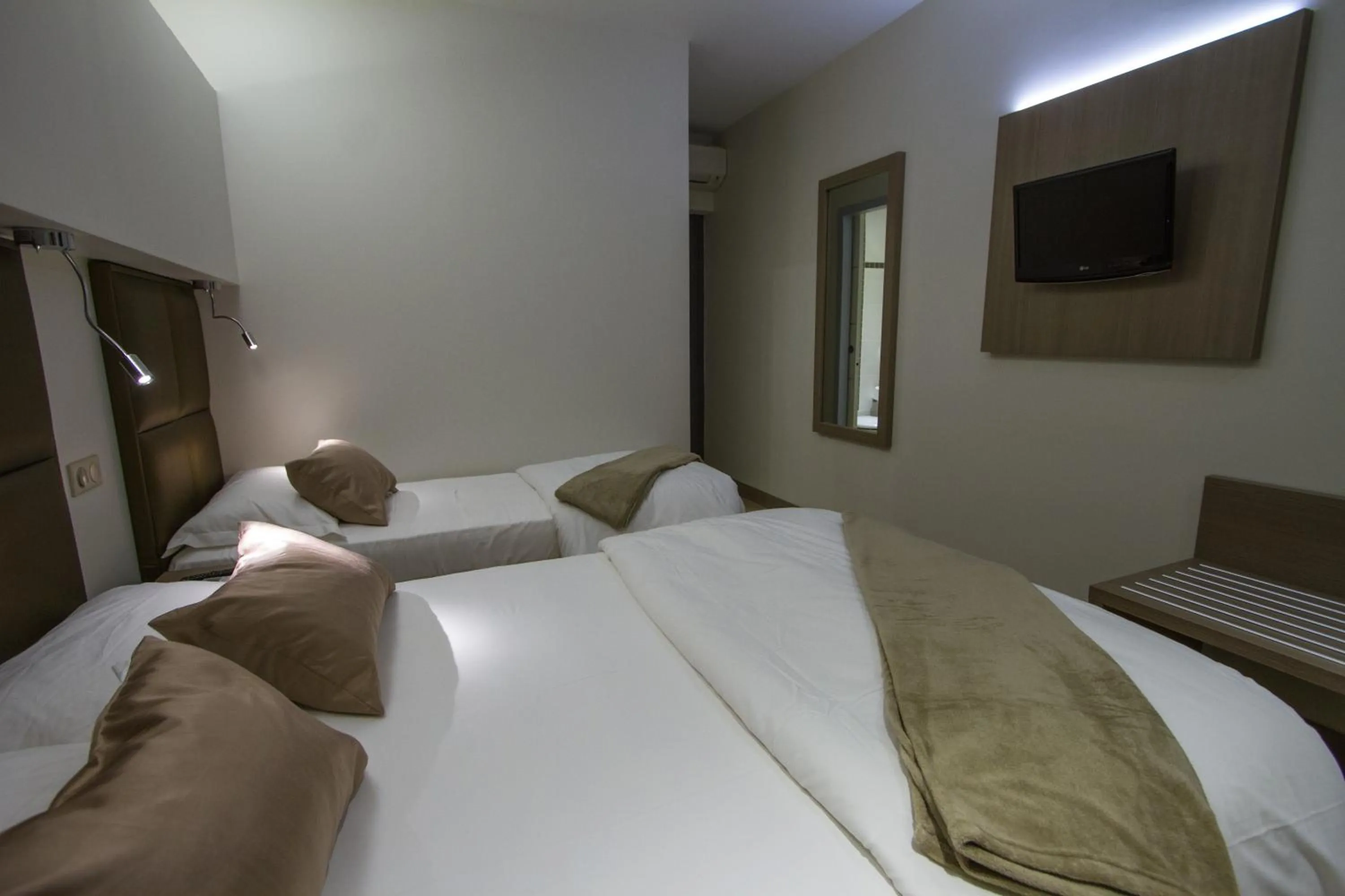 Bedroom, Bed in Hotel La Santa