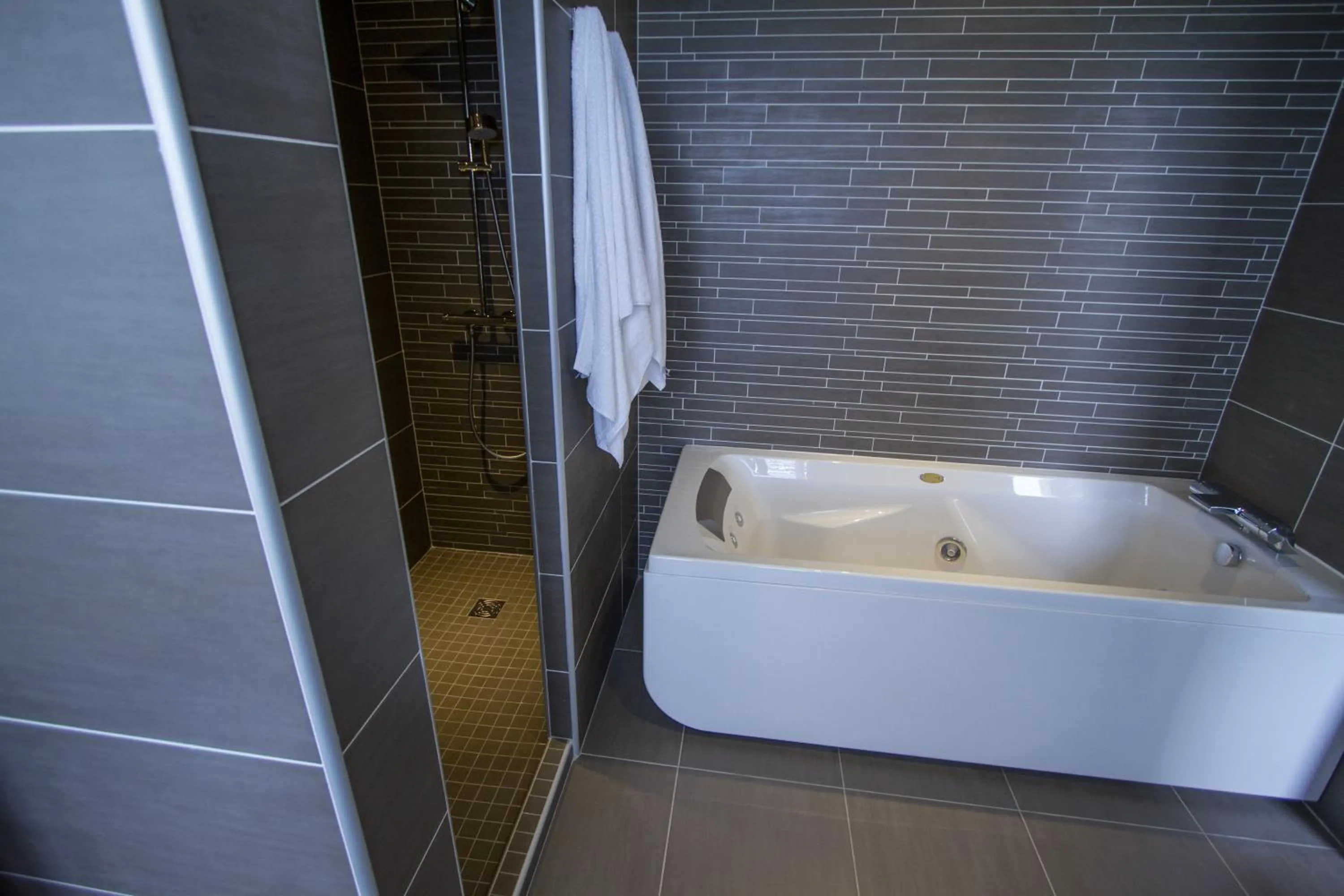 Shower in Hotel La Santa