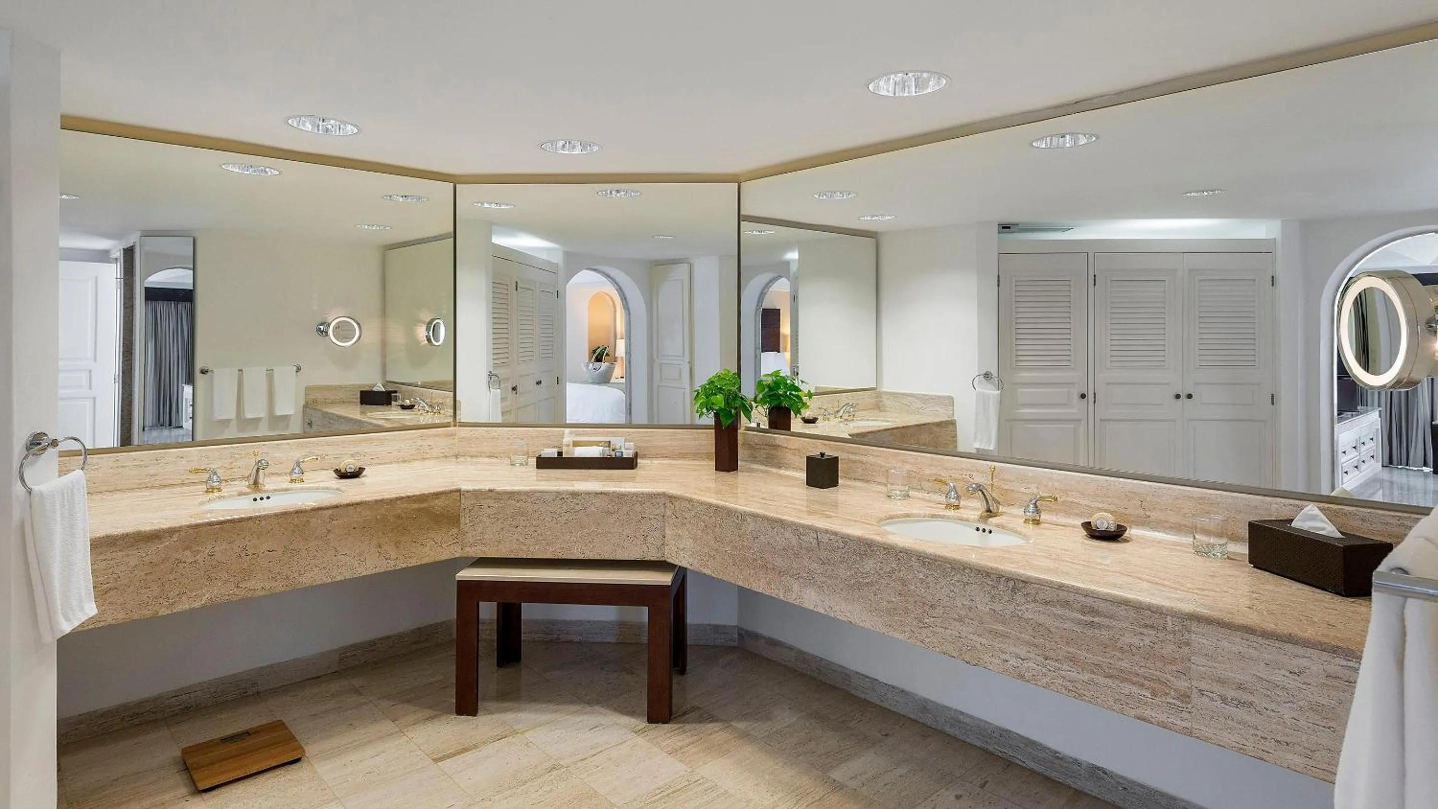 Bathroom in Grand Fiesta Americana Coral Beach Cancun - All Inclusive