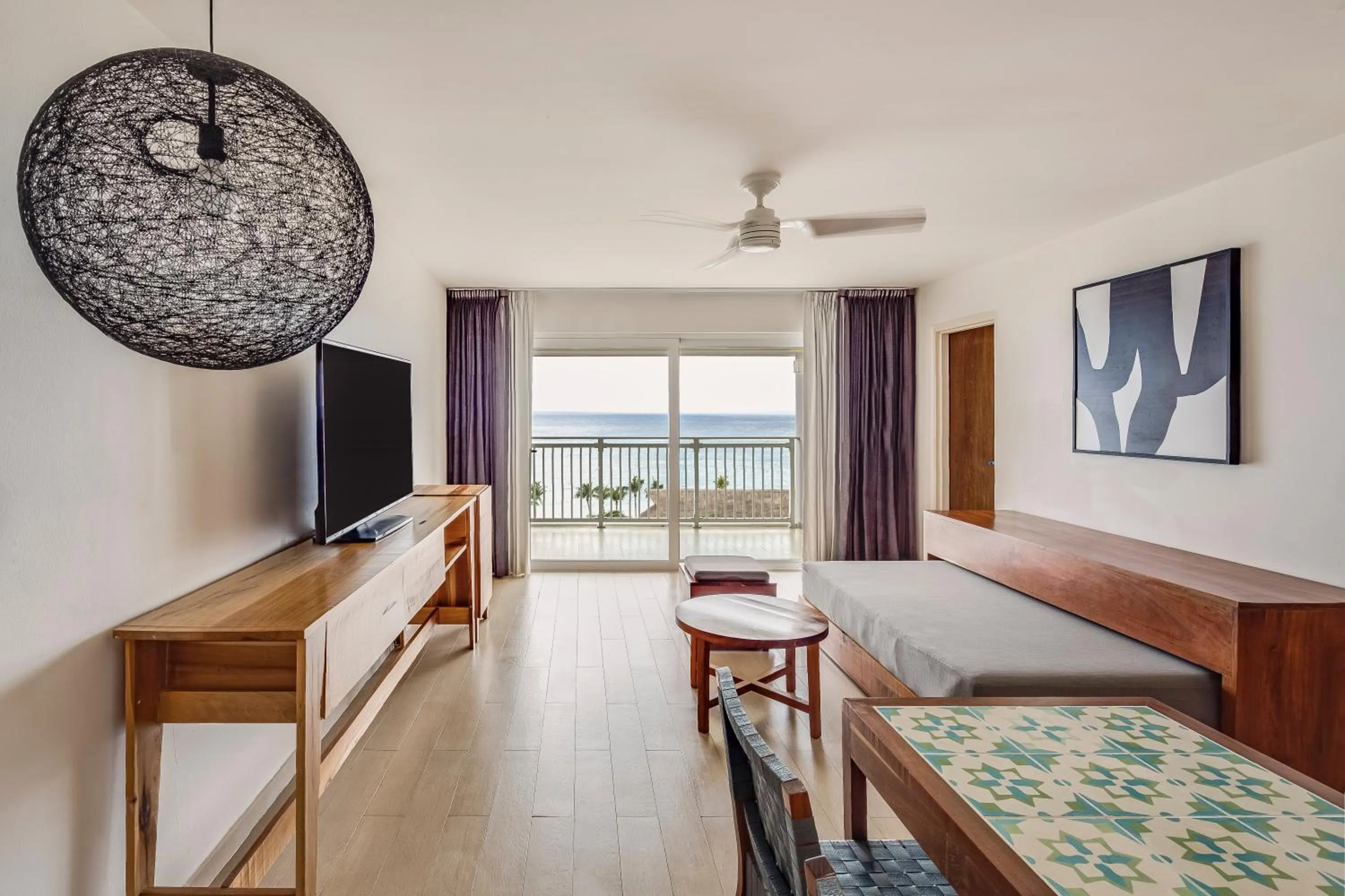 Living room, Bed in Fiesta Americana Cozumel All Inclusive