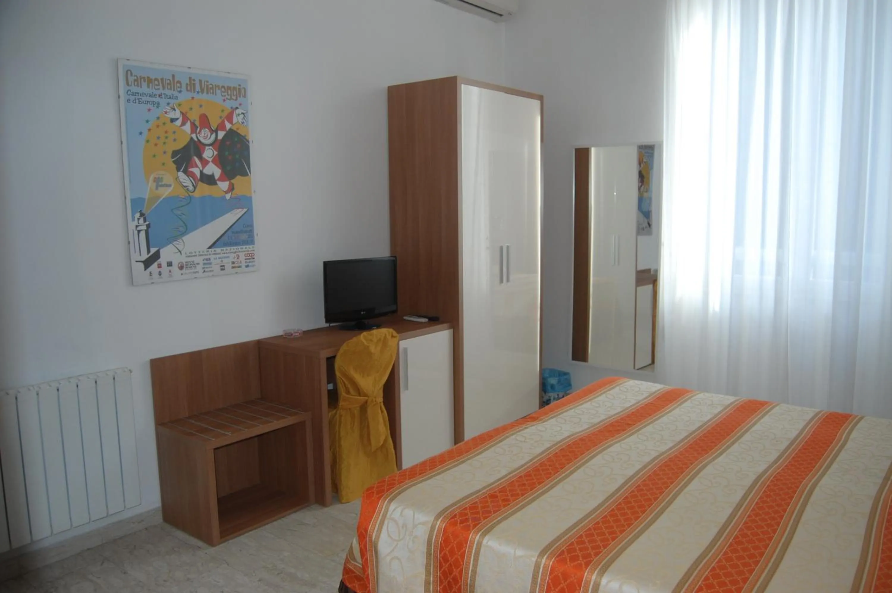 TV and multimedia in Hotel Derna