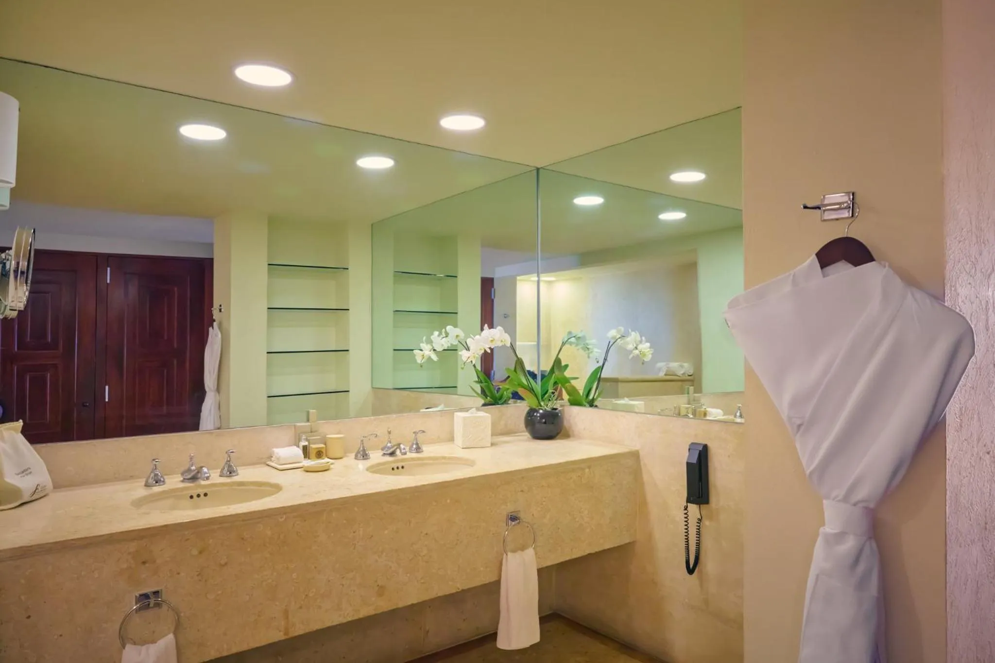 Bedroom in Grand Fiesta Americana Los Cabos All Inclusive Golf & Spa