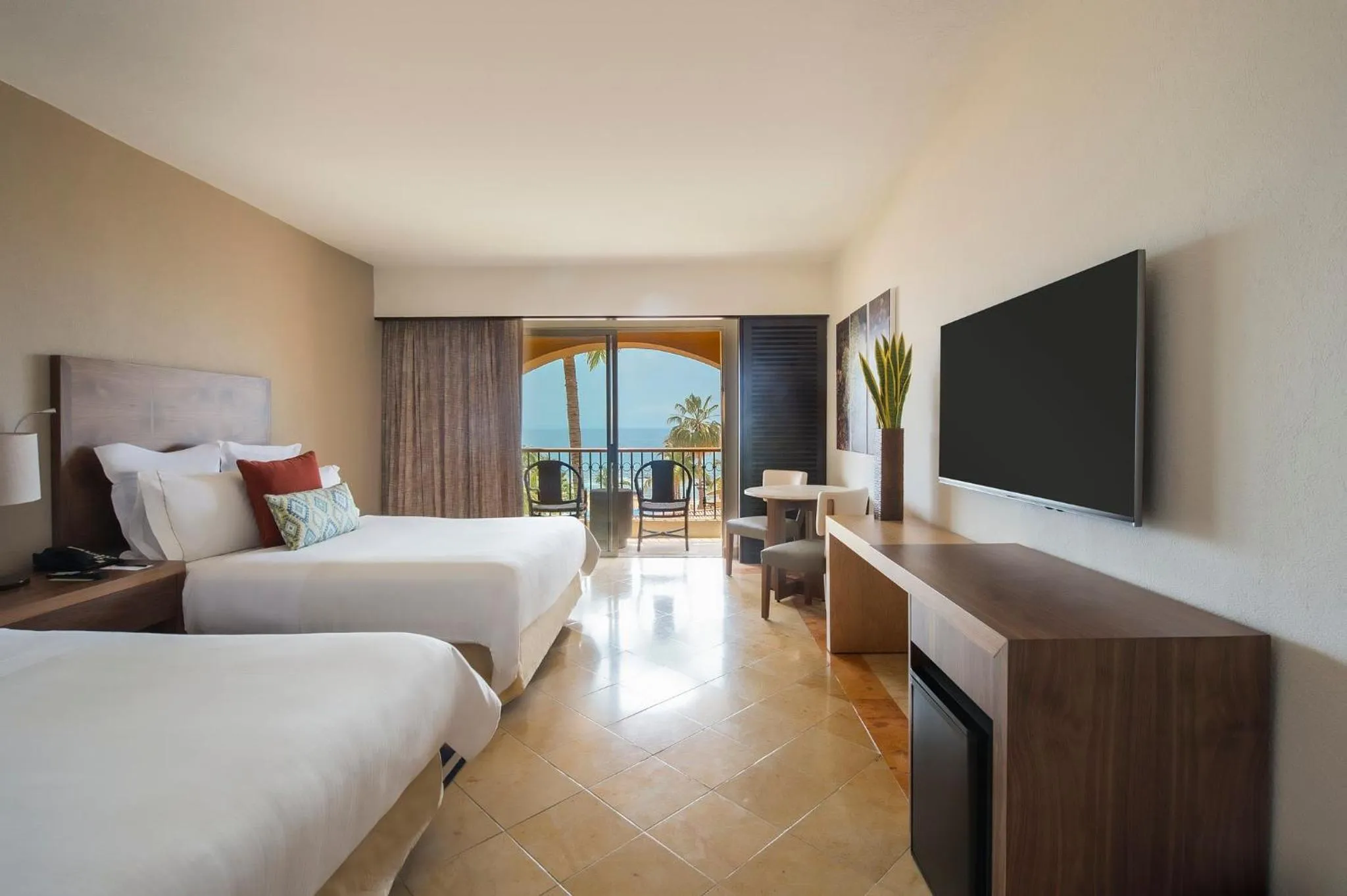 Photo of the whole room, Bed in Grand Fiesta Americana Los Cabos All Inclusive Golf & Spa