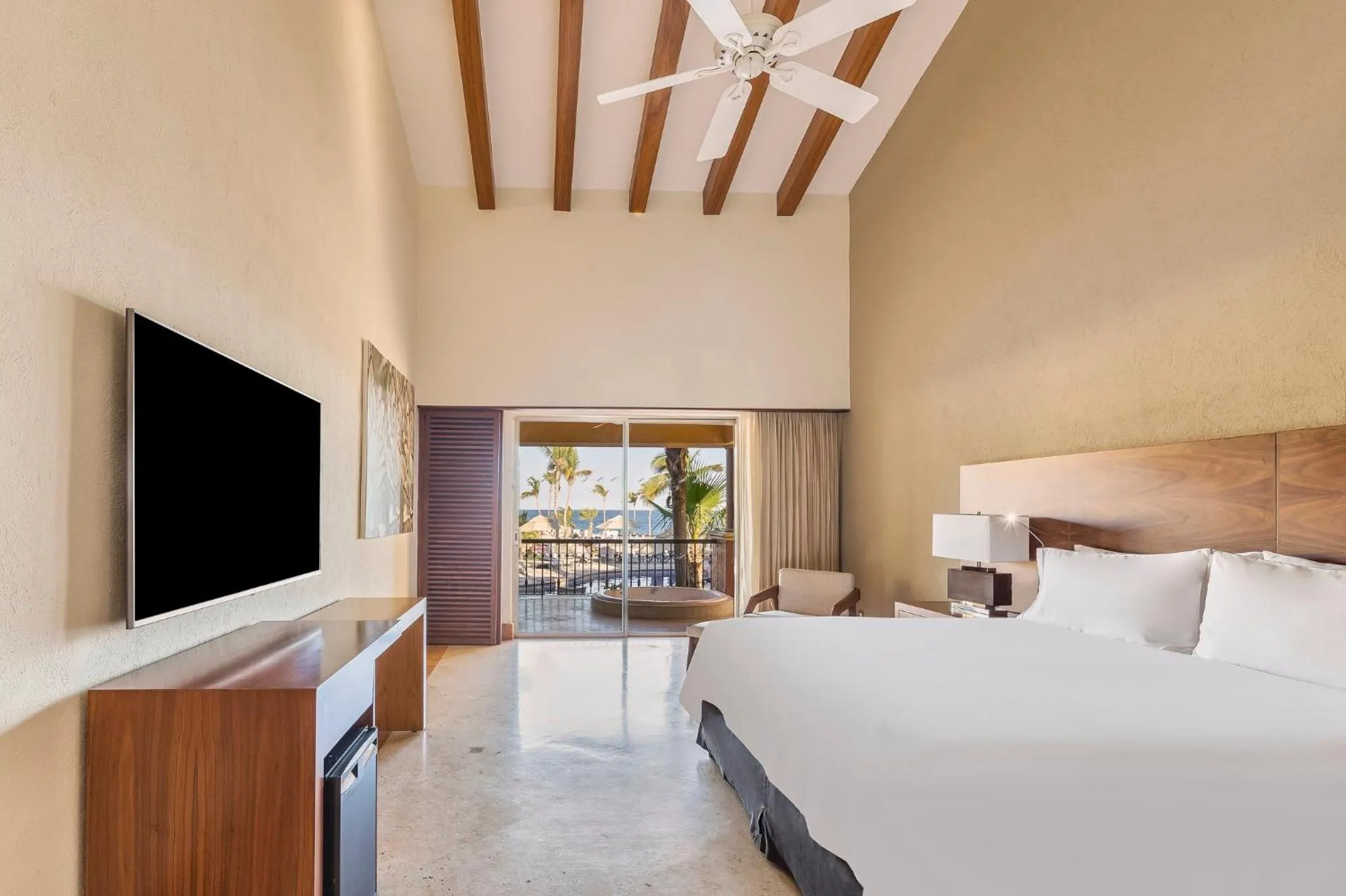 Bedroom, Bed in Grand Fiesta Americana Los Cabos All Inclusive Golf & Spa