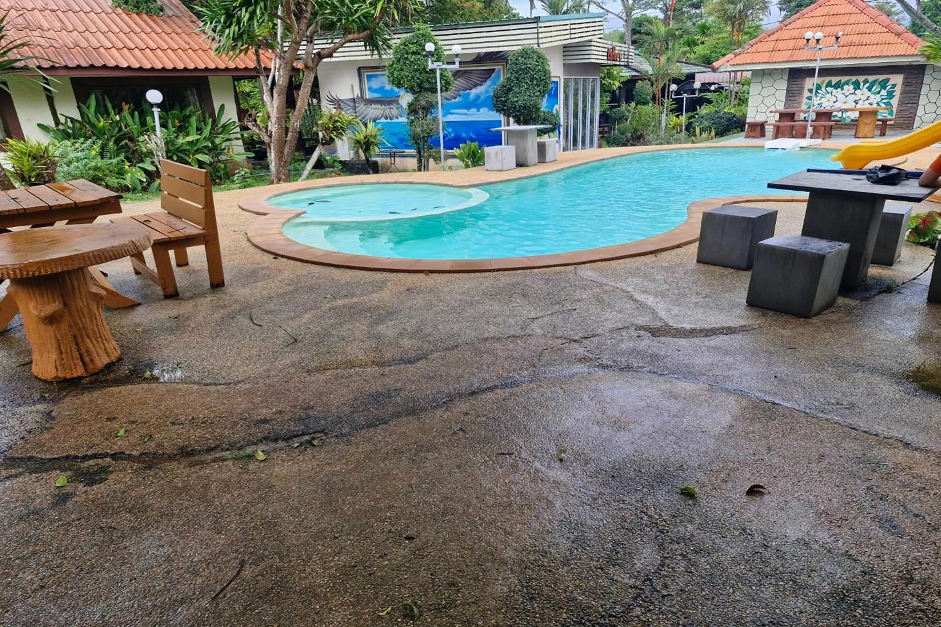 Pool view in Tontarn Resort and Spa