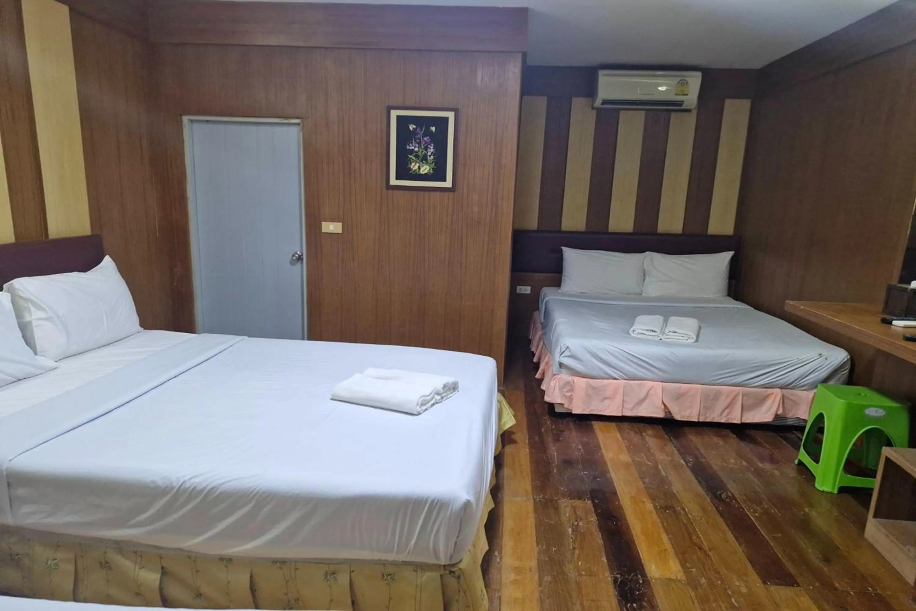 Bed in Tontarn Resort and Spa