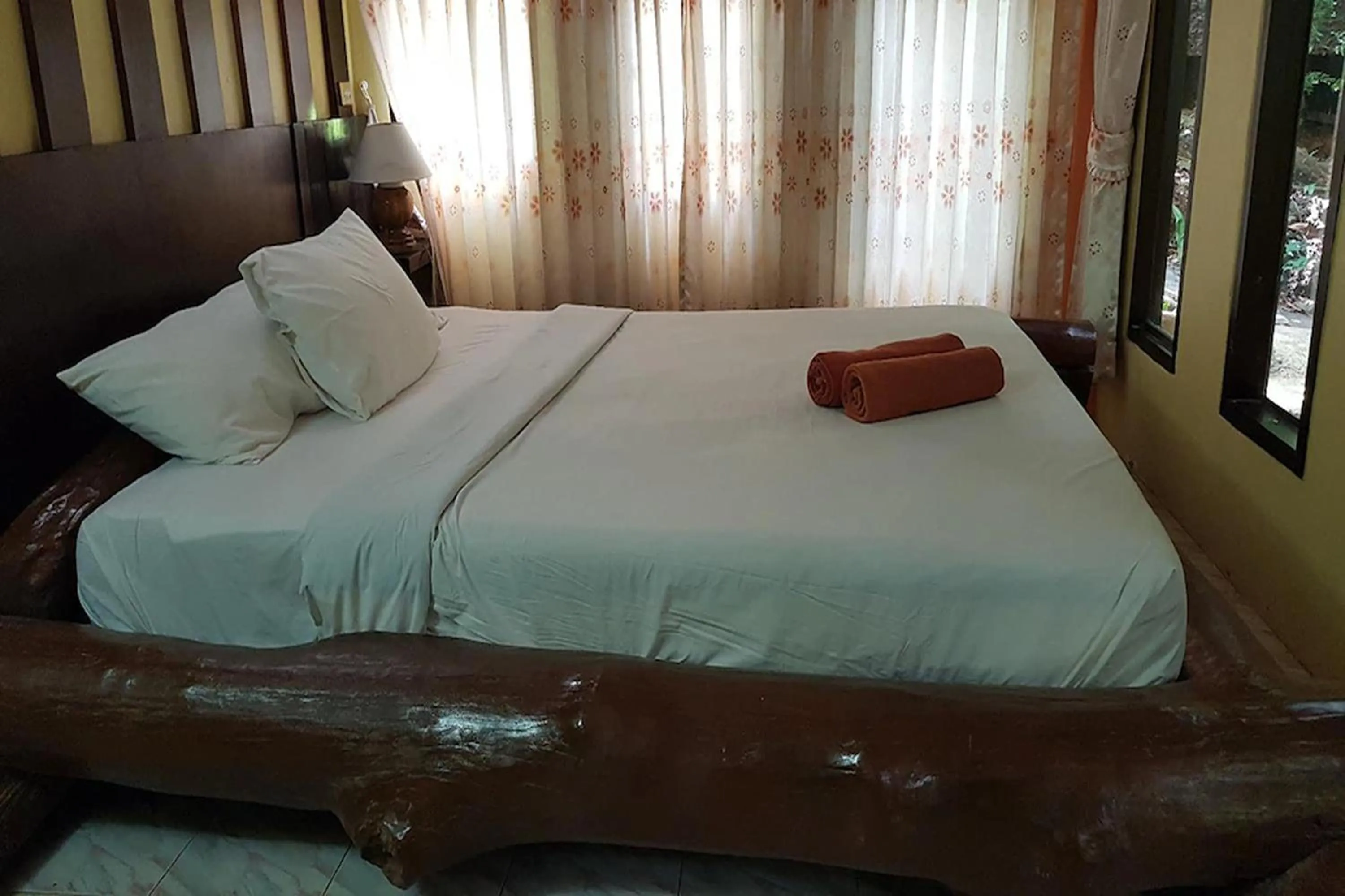 Bed in Tontarn Resort and Spa