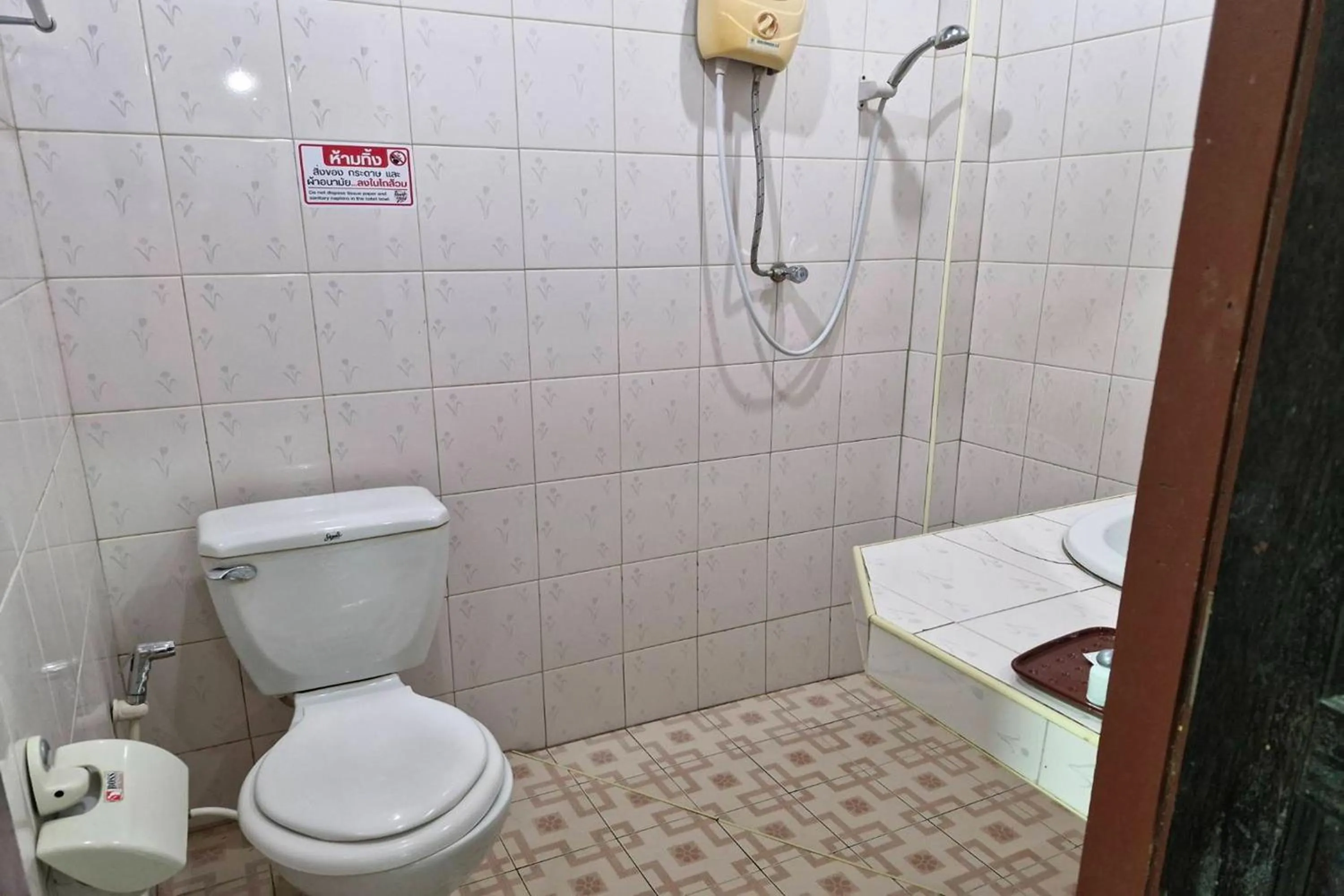 Shower in Tontarn Resort and Spa