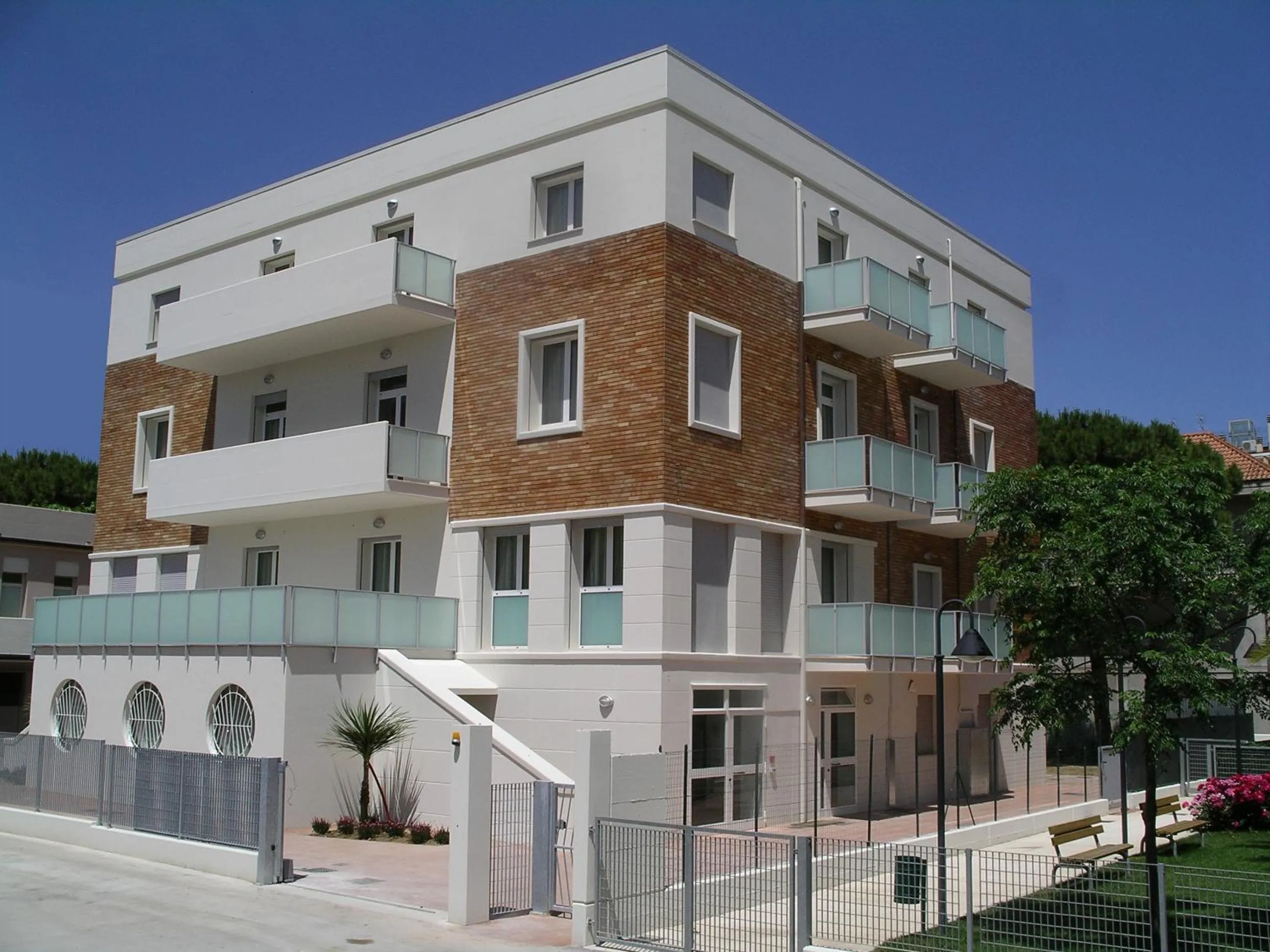 Facade/entrance in Residence I Delfini