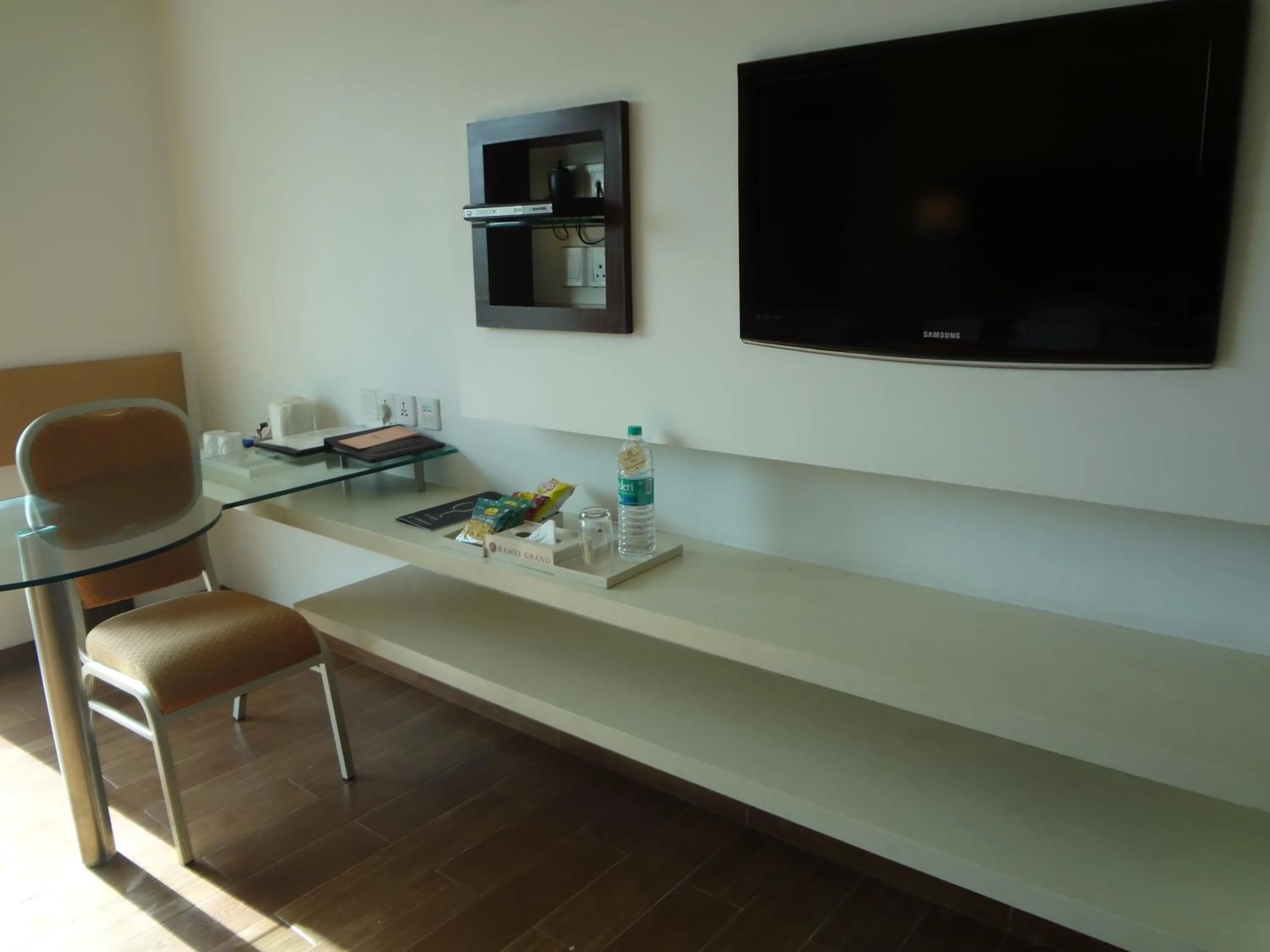 TV and multimedia in Ramee Grand Hotel and Spa, Pune