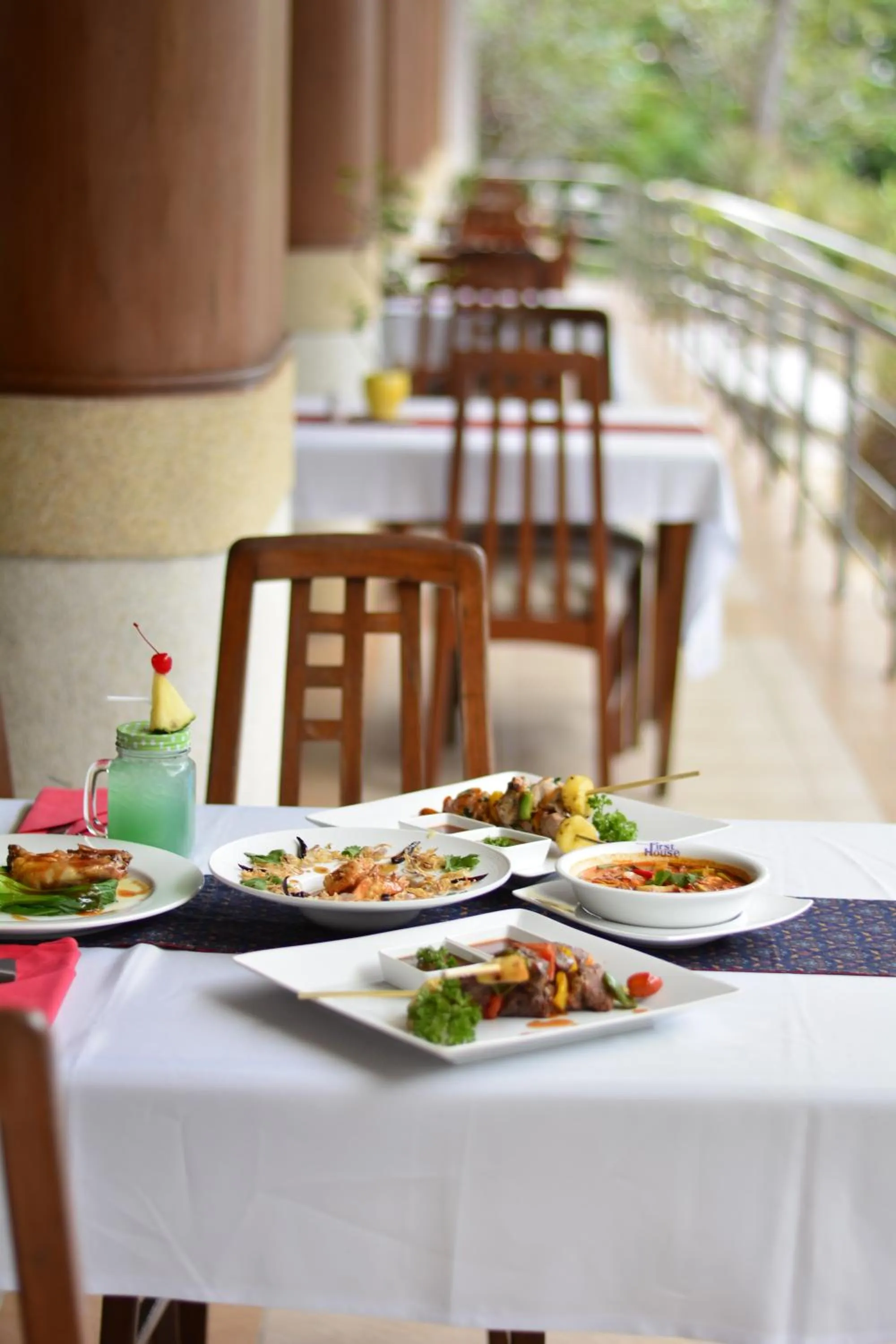 Meals in Samui First House Hotel