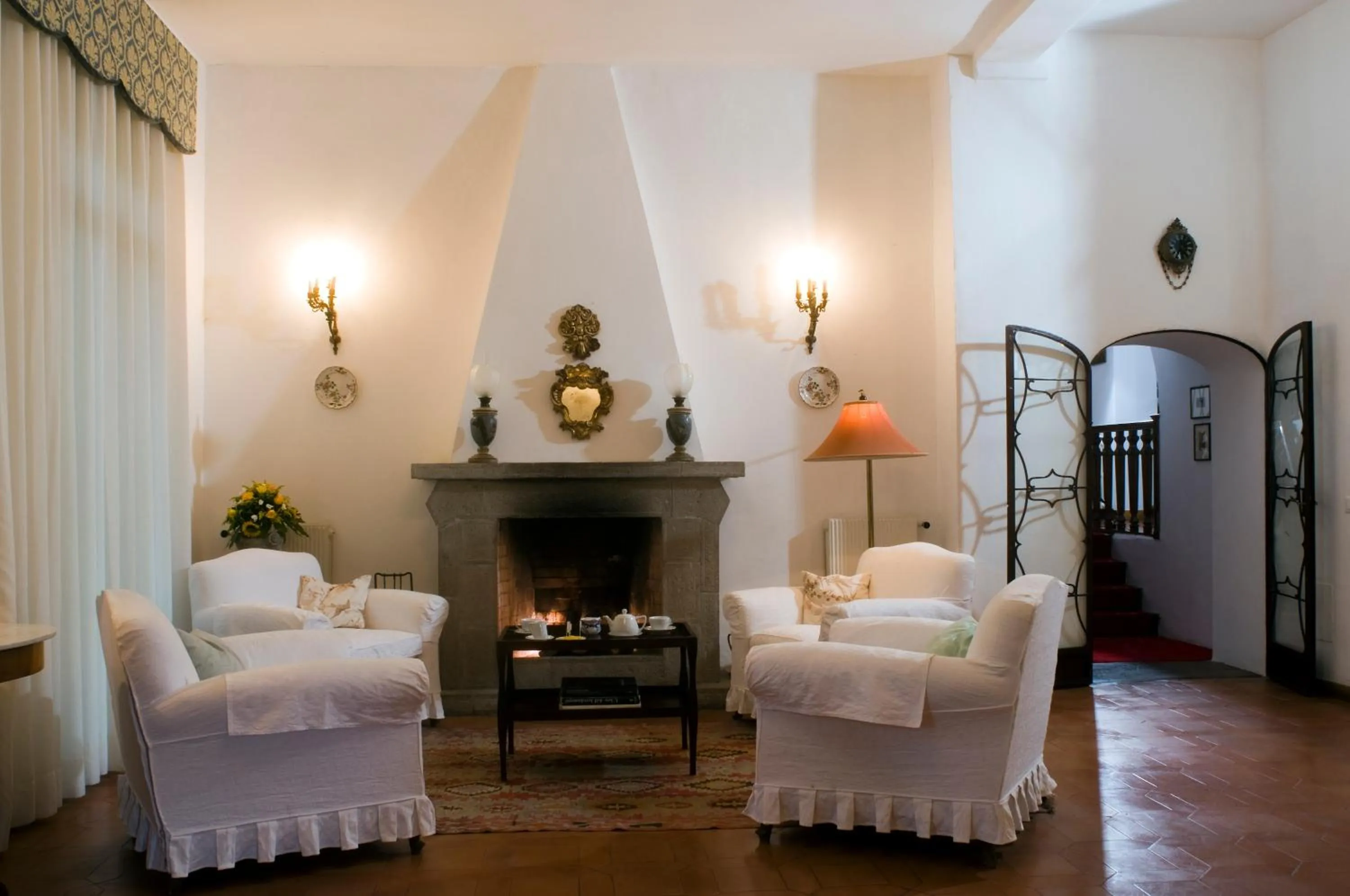 Lounge or bar, Bed in Hotel La Villarosa Terme
