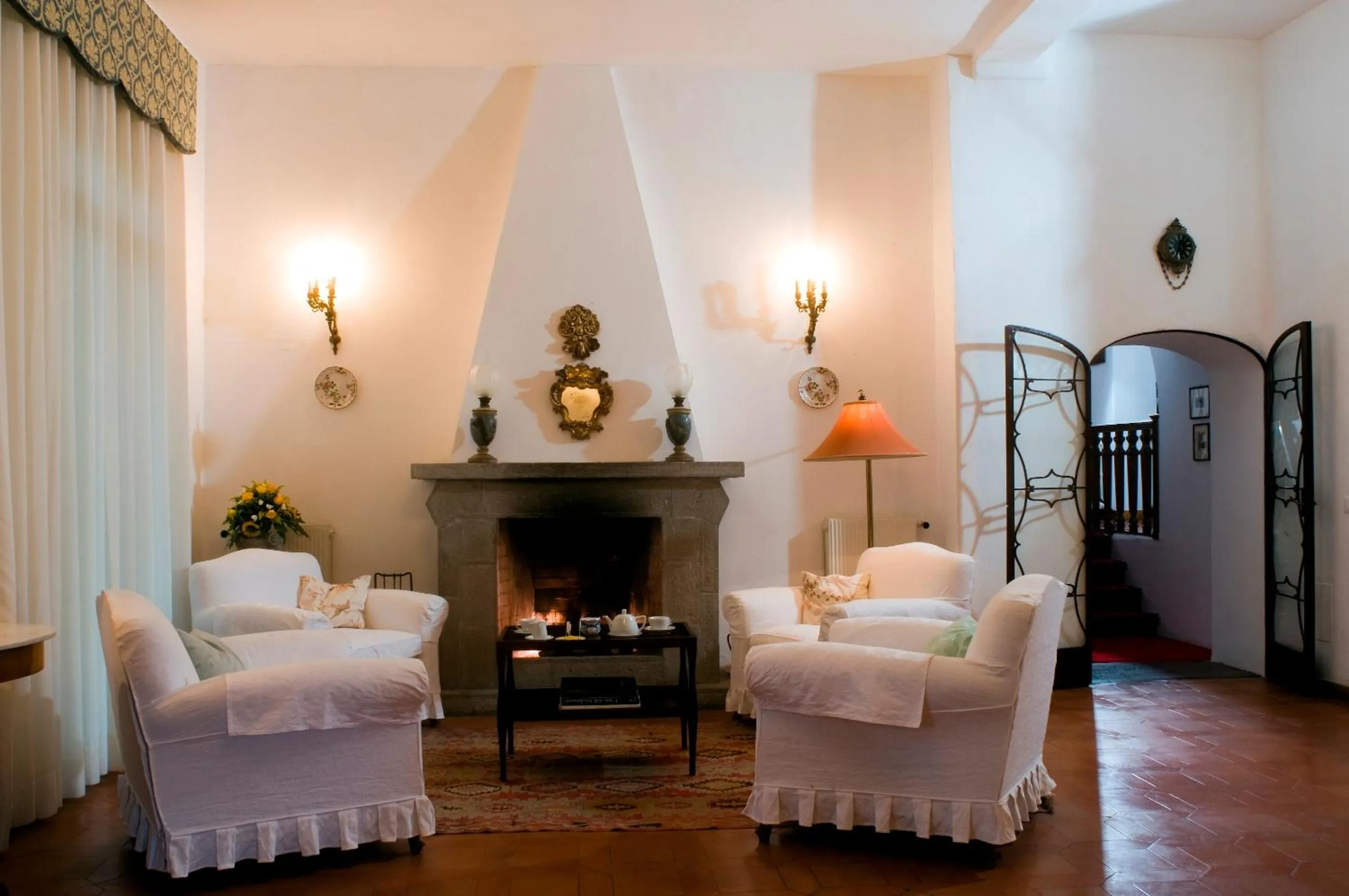 Lounge or bar, Bed in Hotel La Villarosa Terme