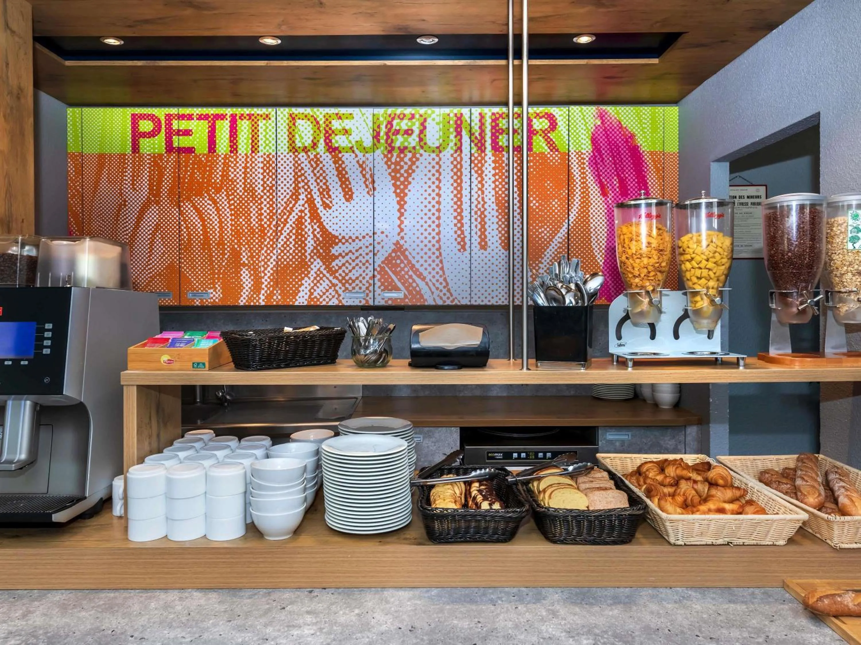 Breakfast in ibis budget Strasbourg Sud Illkirch