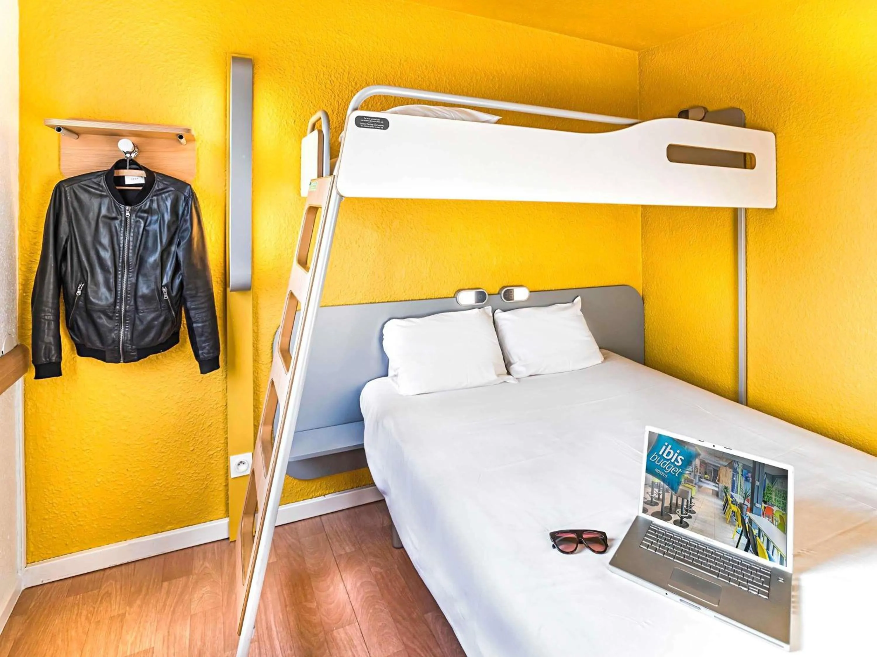 Bedroom, Bed in ibis budget Strasbourg Sud Illkirch