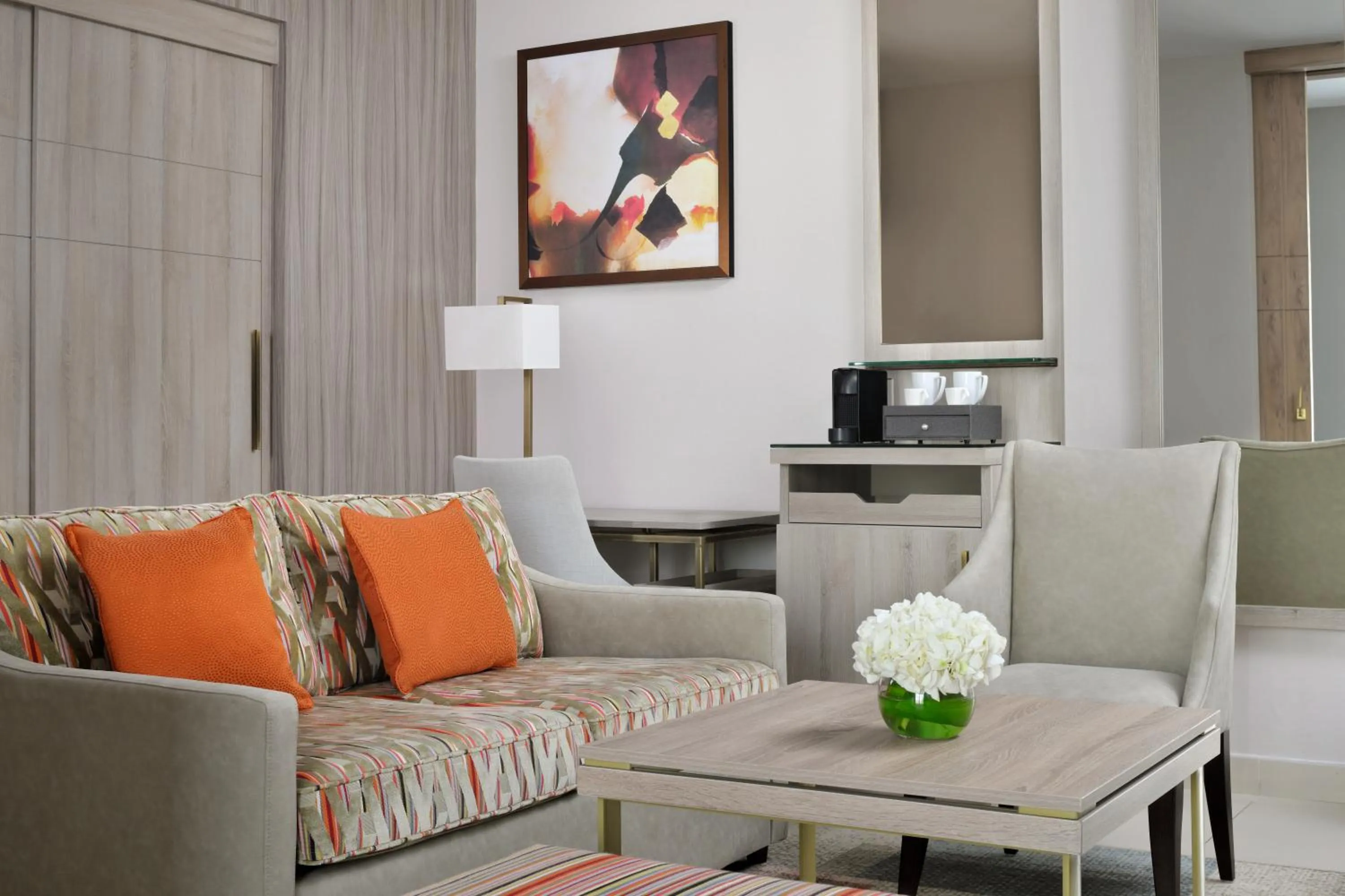 Seating area in Mövenpick Hotel Tahlia Jeddah