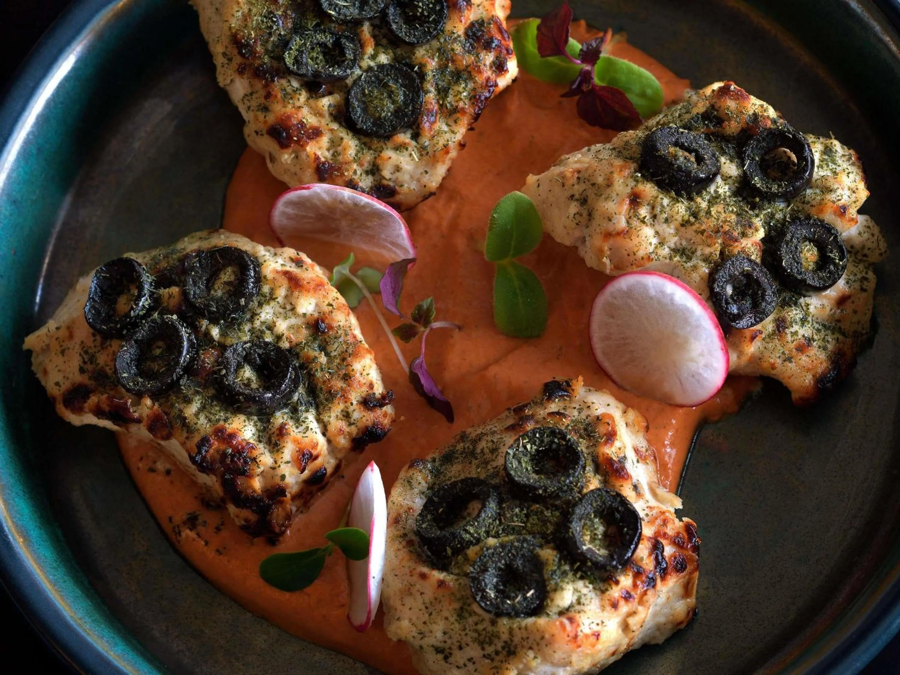 Restaurant/places to eat in Mövenpick Hotel Tahlia Jeddah