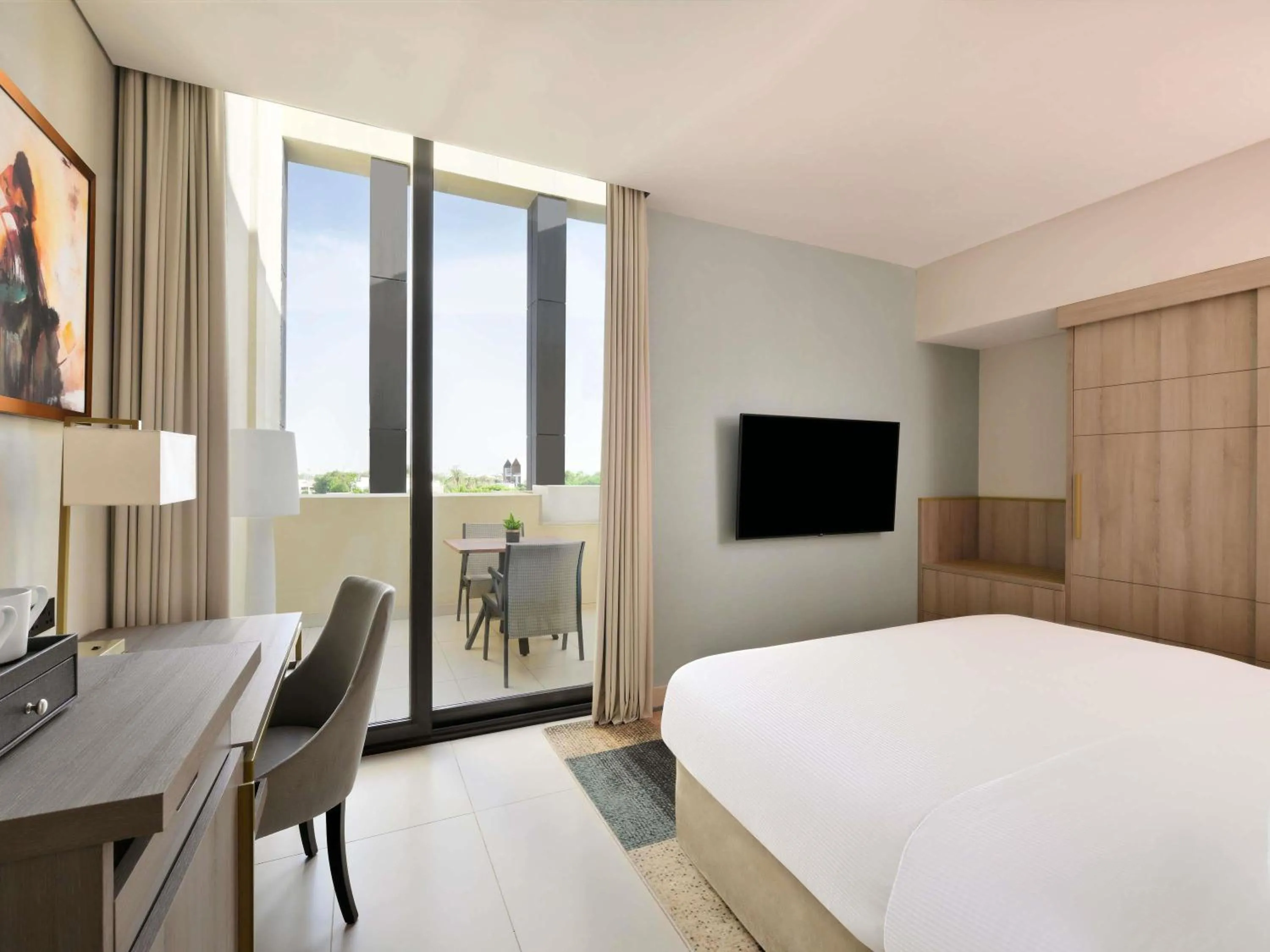 Bedroom, Bed in Mövenpick Hotel Tahlia Jeddah