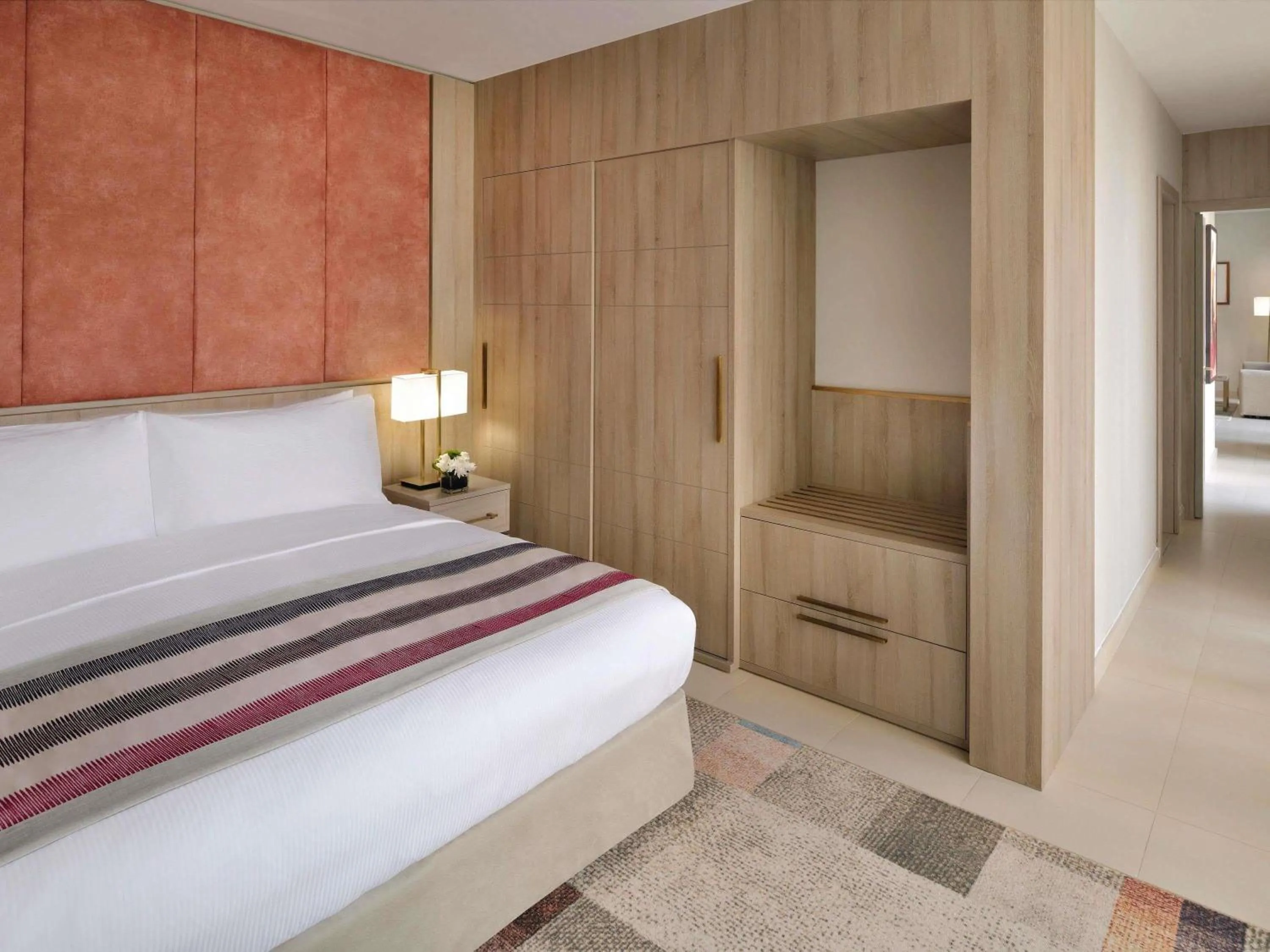 Bedroom, Bed in Mövenpick Hotel Tahlia Jeddah