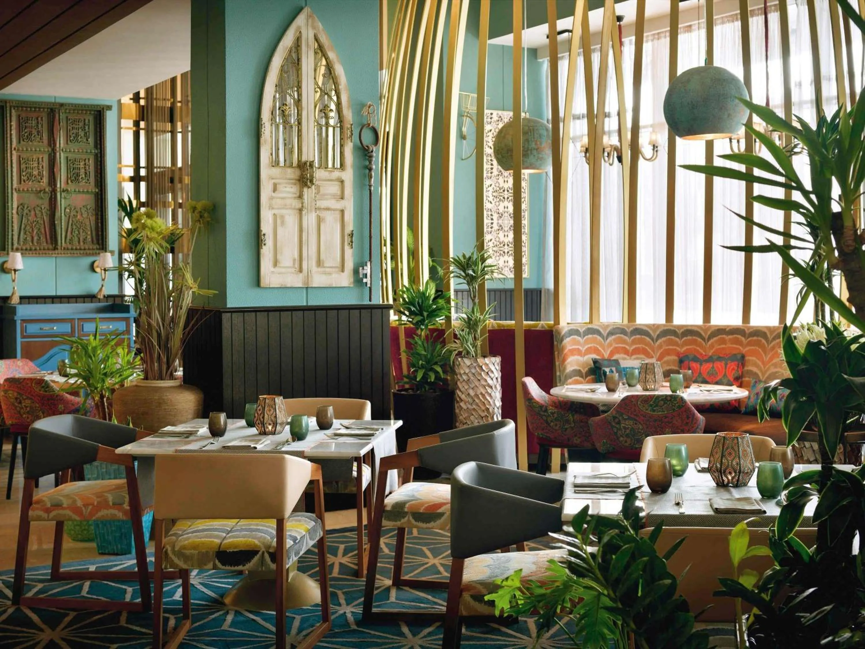 Restaurant/places to eat in Mövenpick Hotel Tahlia Jeddah