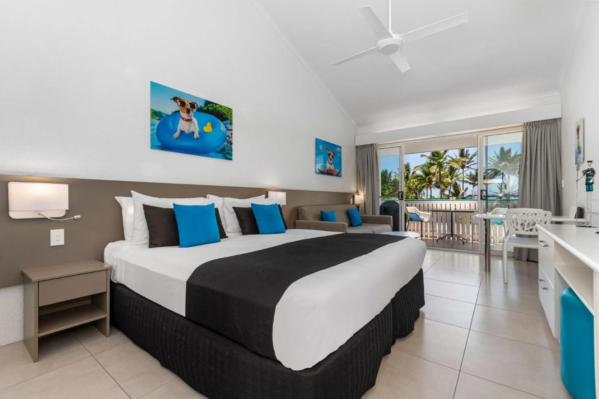 Bed in By The Sea Port Douglas