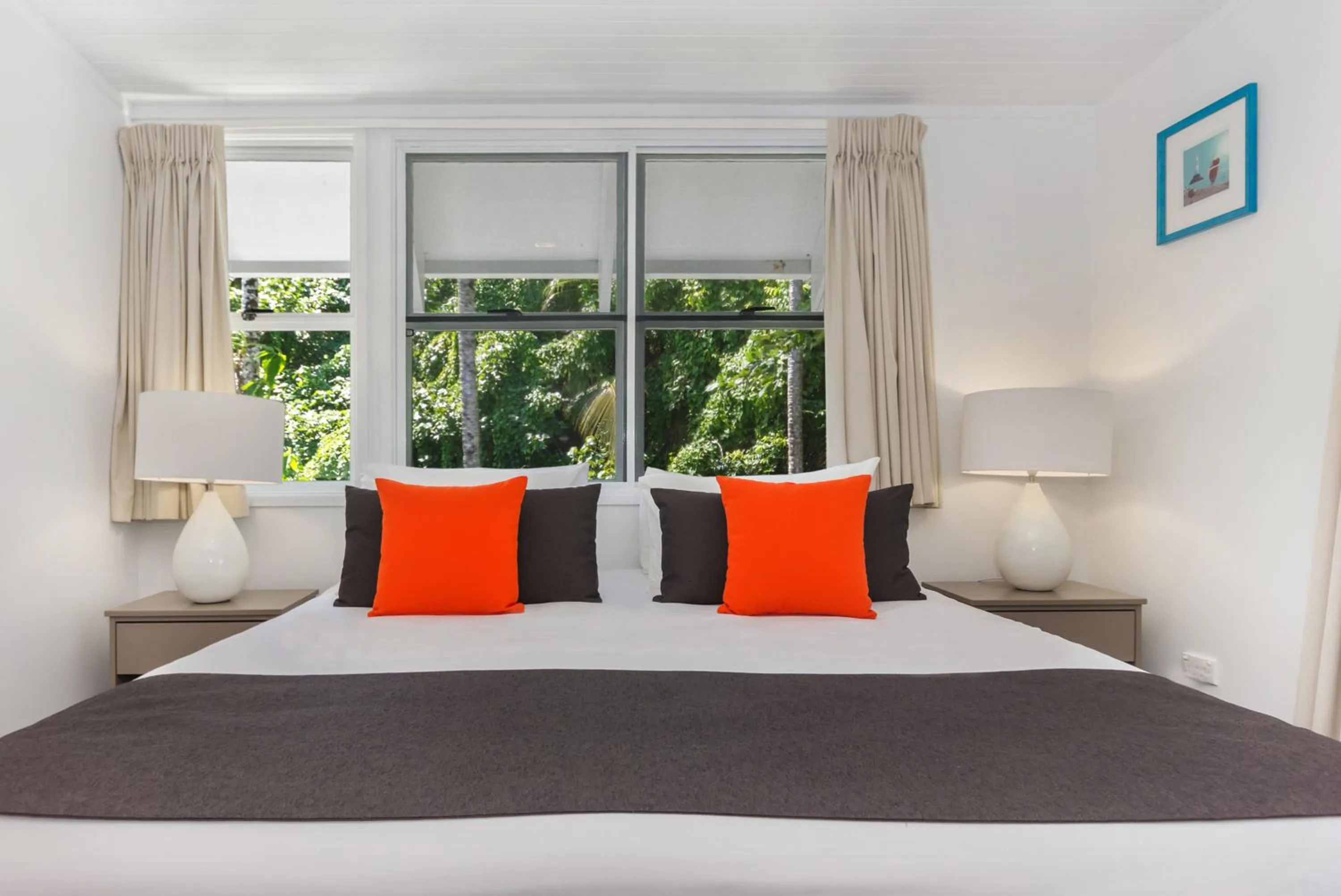 Bedroom, Bed in By The Sea Port Douglas