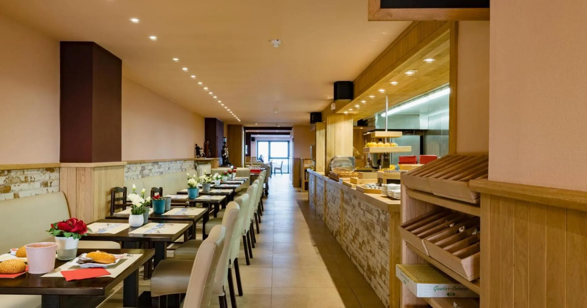 Restaurant/places to eat in Hotel De Zeebries