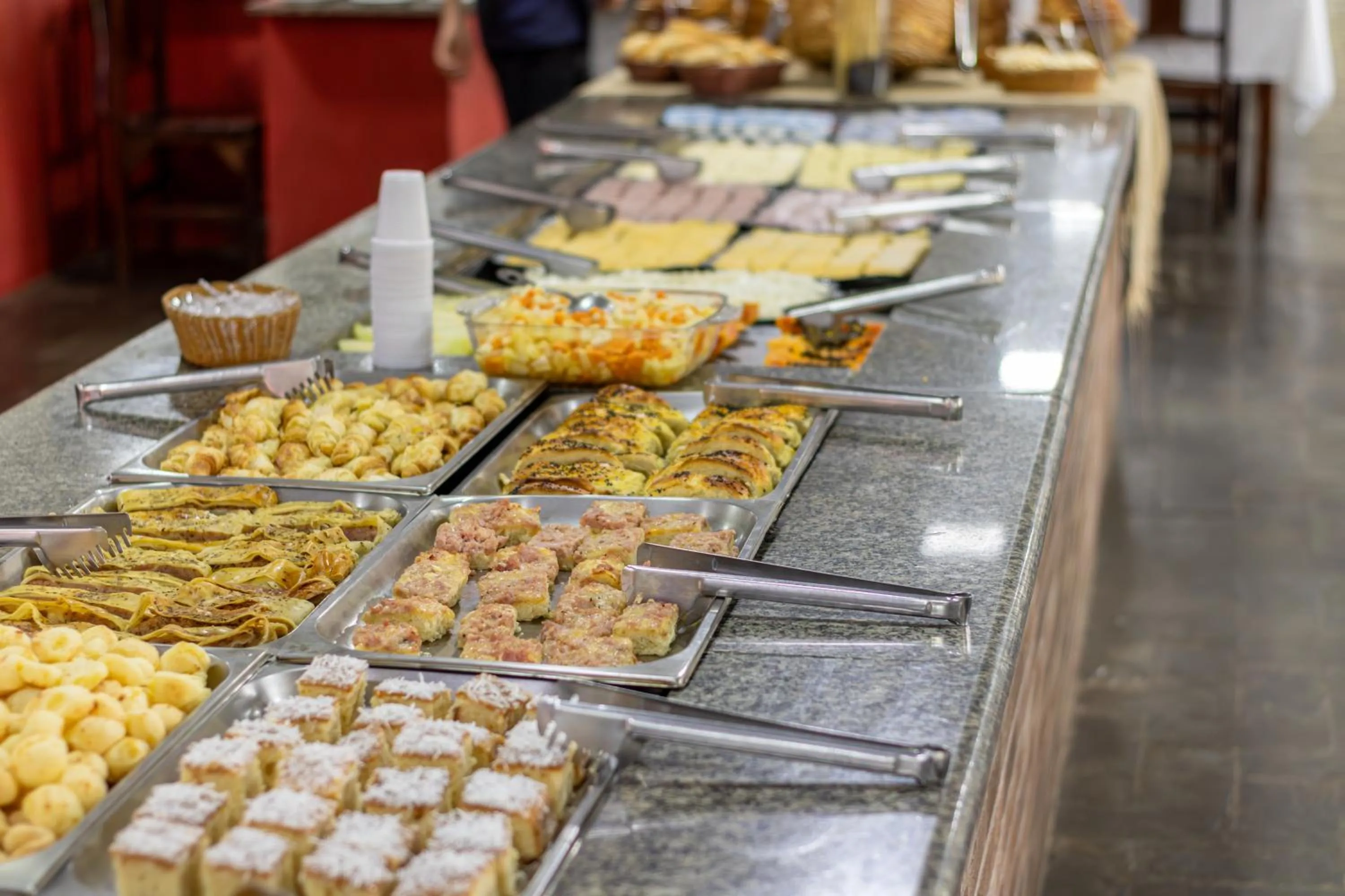 Food and drinks in Ilha Morena Praia Hotel