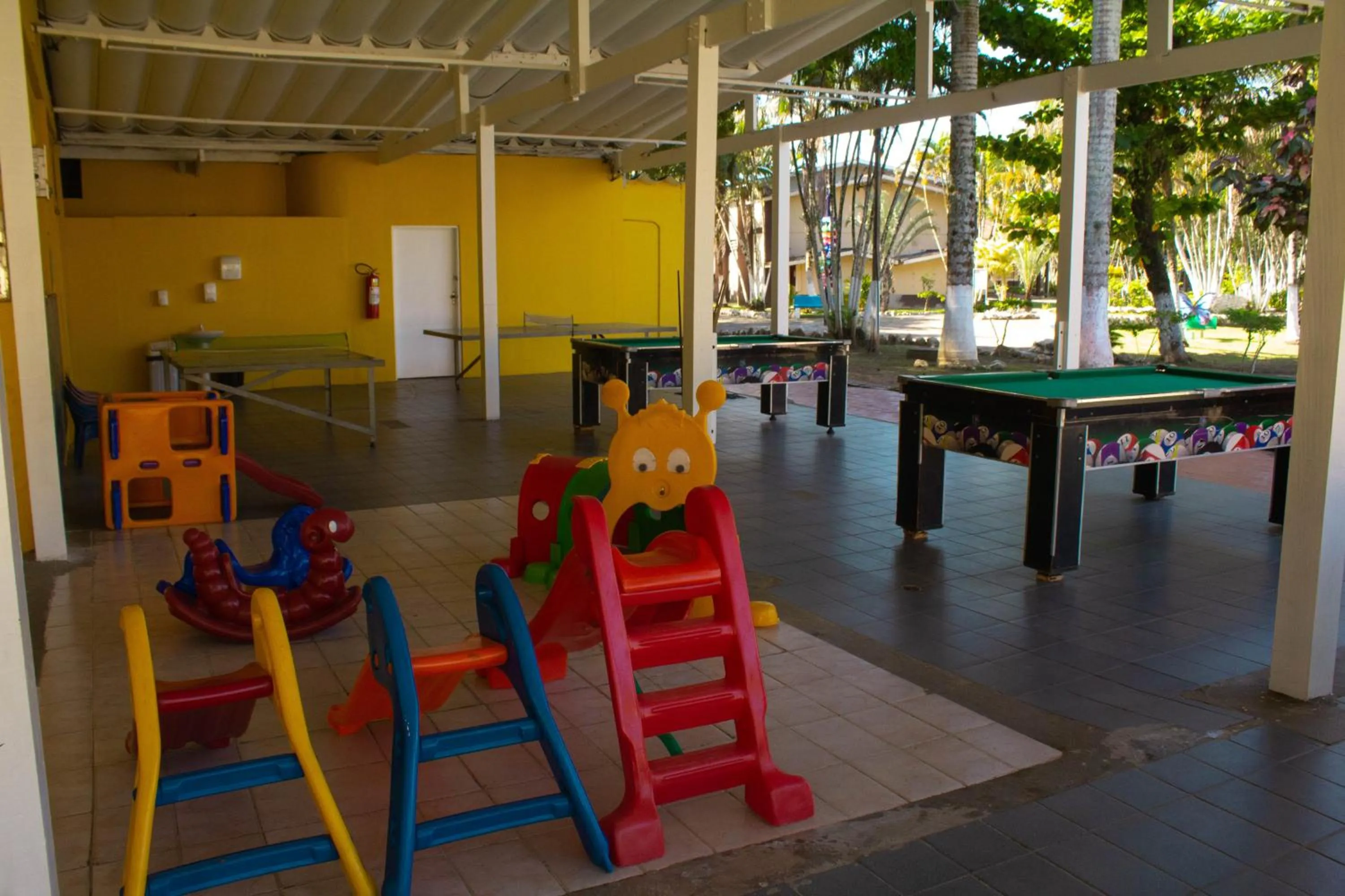 Game Room in Ilha Morena Praia Hotel