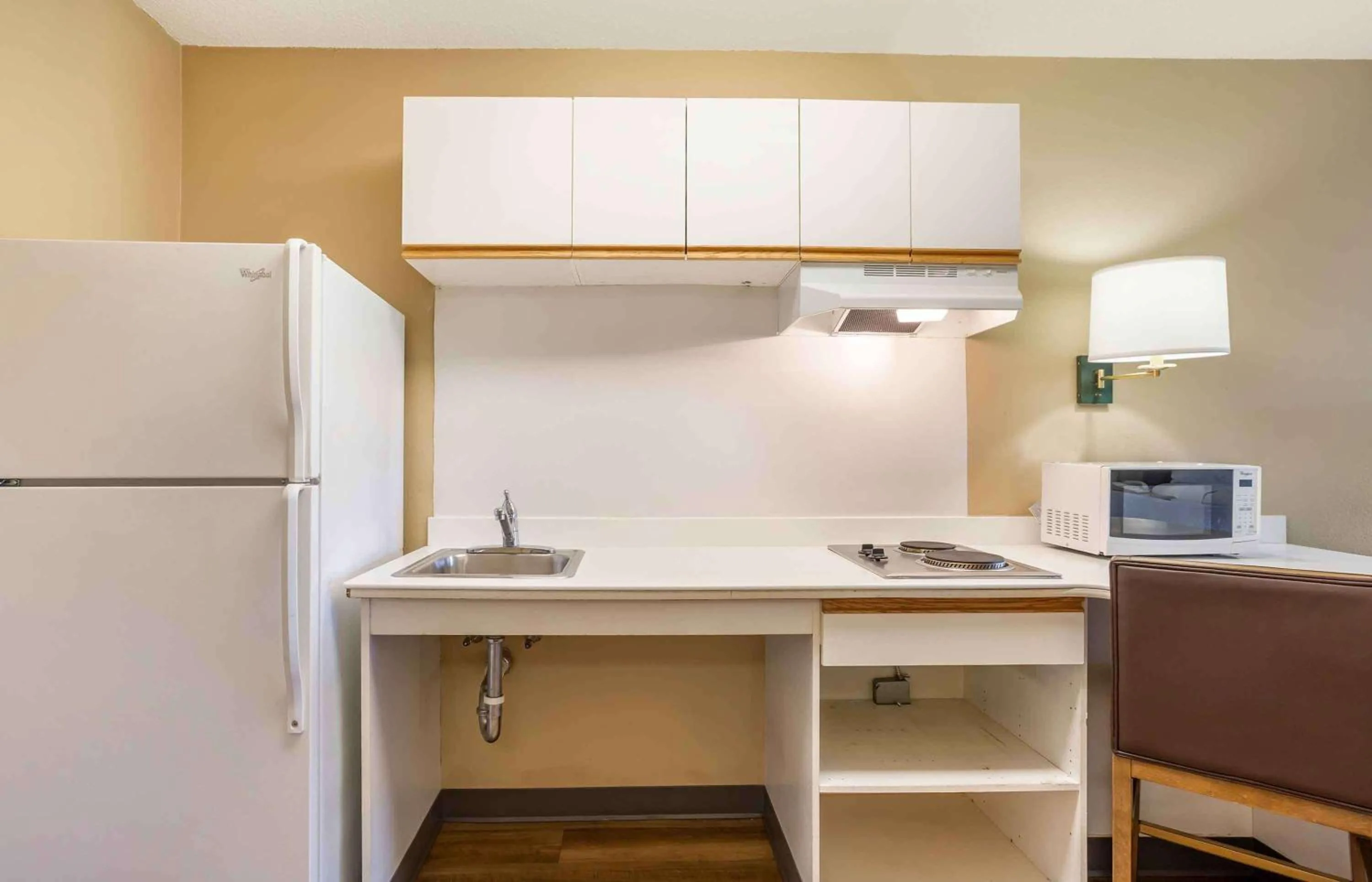Kitchen or kitchenette in Extended Stay America Suites - Meadowlands - East Rutherford