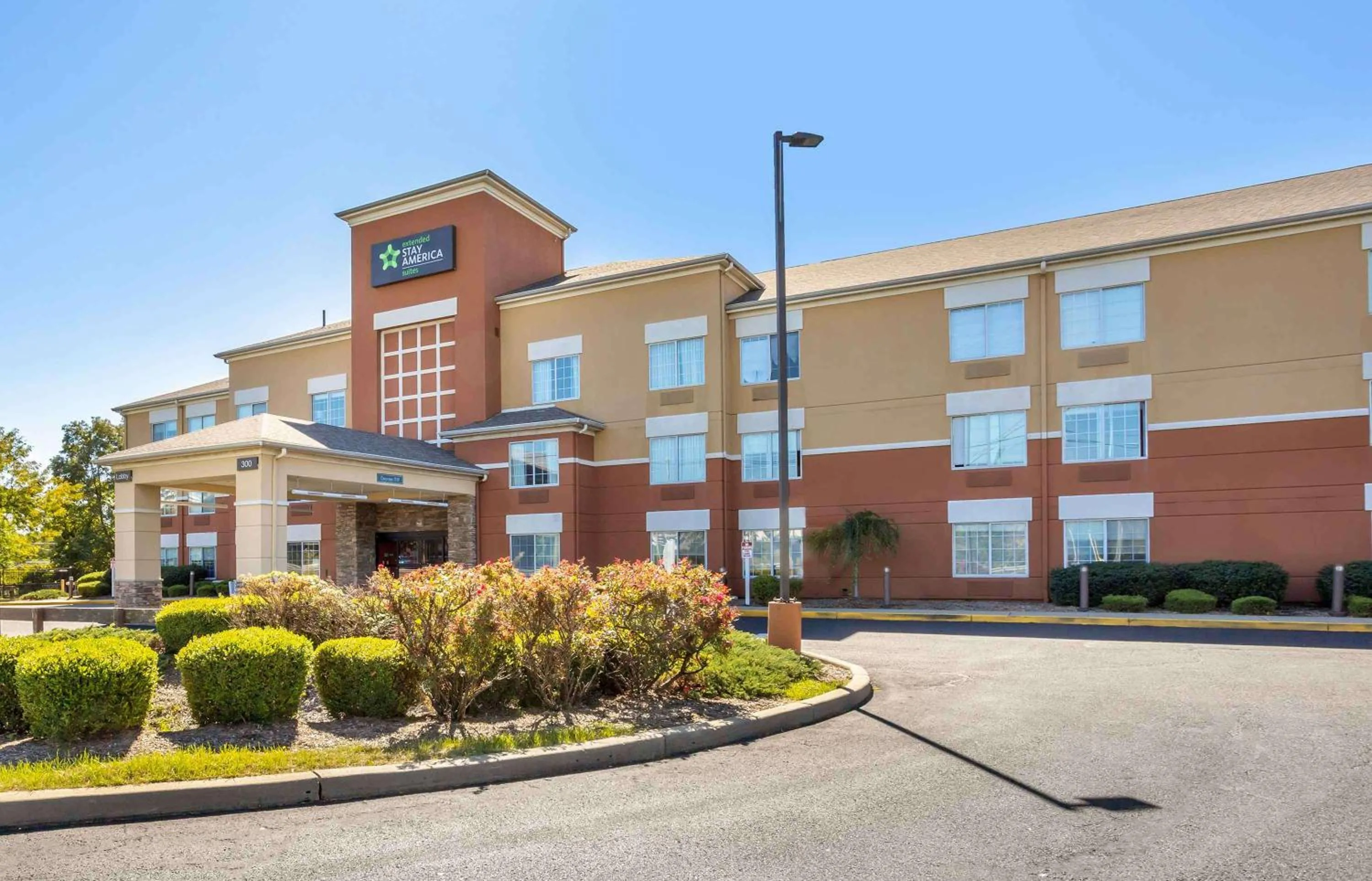 Property building in Extended Stay America Suites - Meadowlands - East Rutherford