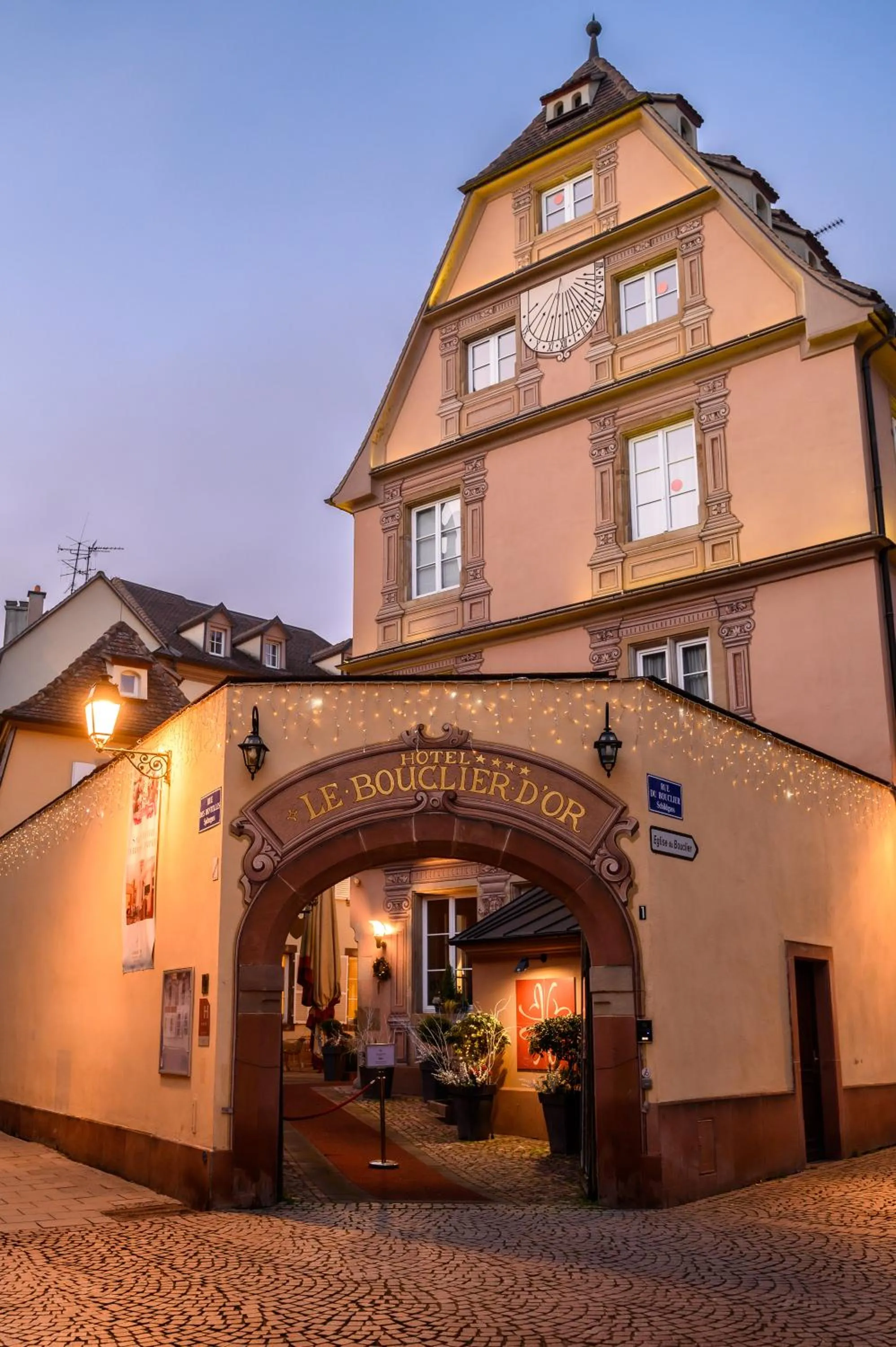 Property building in Hôtel & Spa Le Bouclier D'or