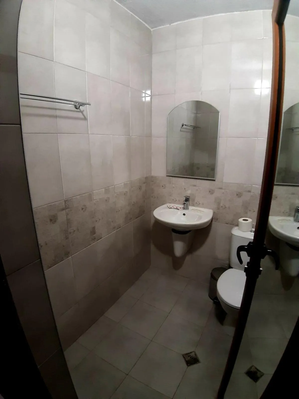 Bathroom in Family Hotel Pautalia