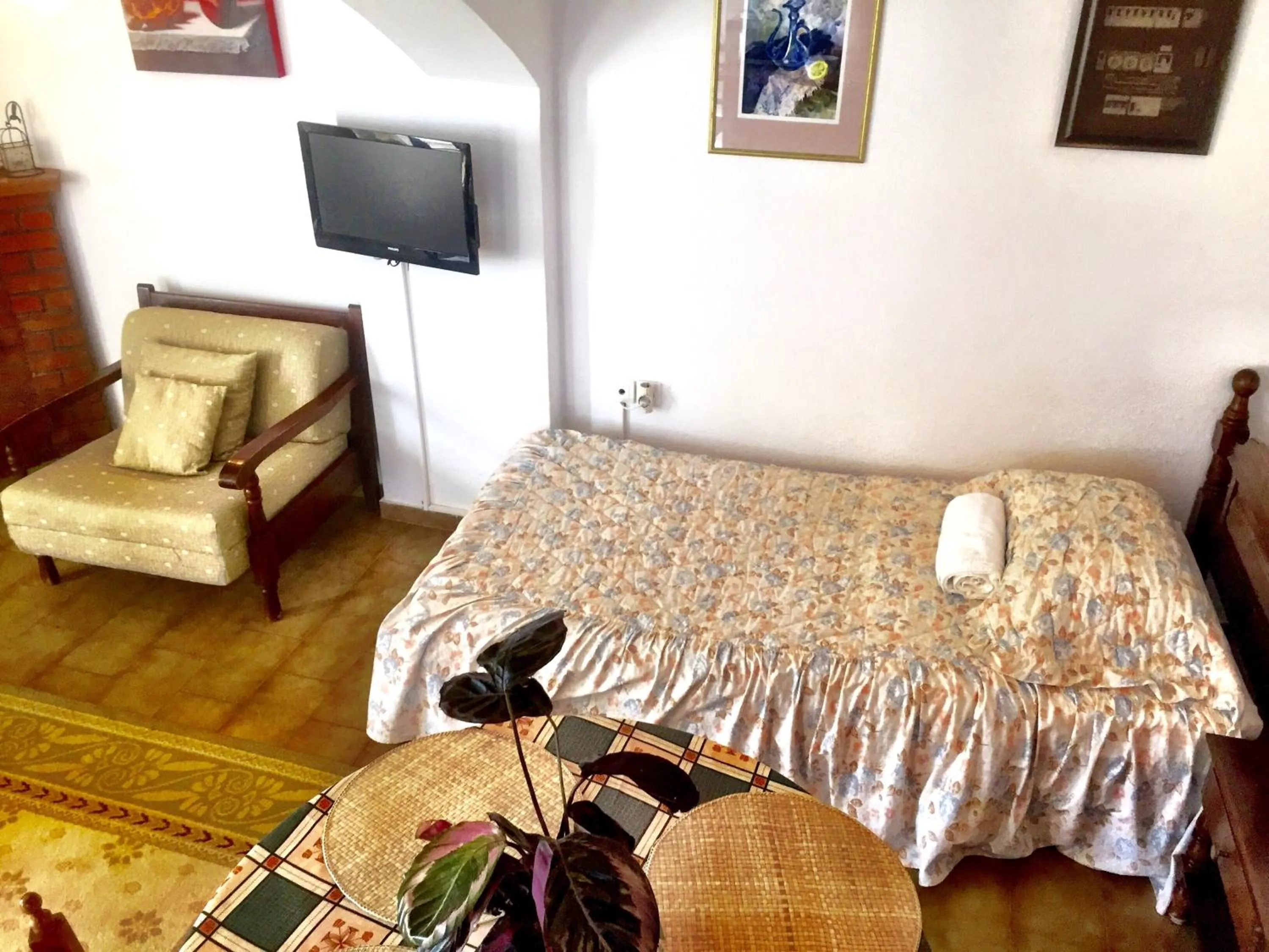 Photo of the whole room, Bed in Irene Villa