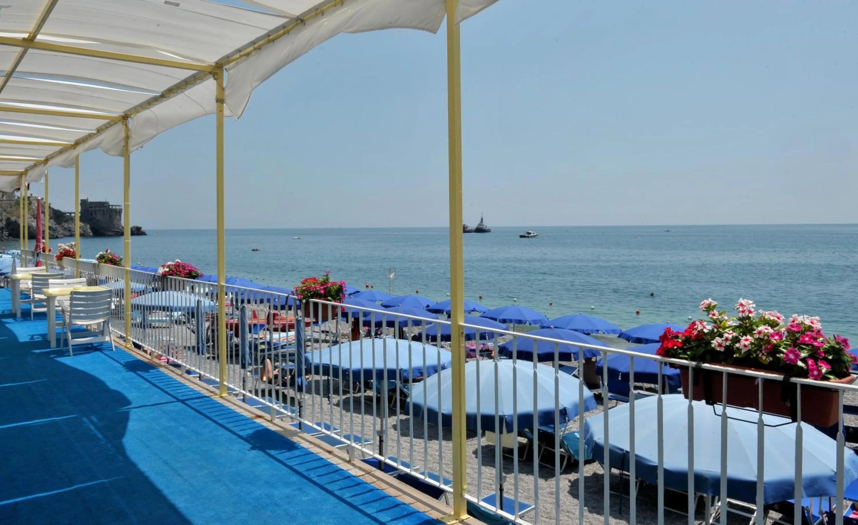 Beach in Hotel Pietra di Luna