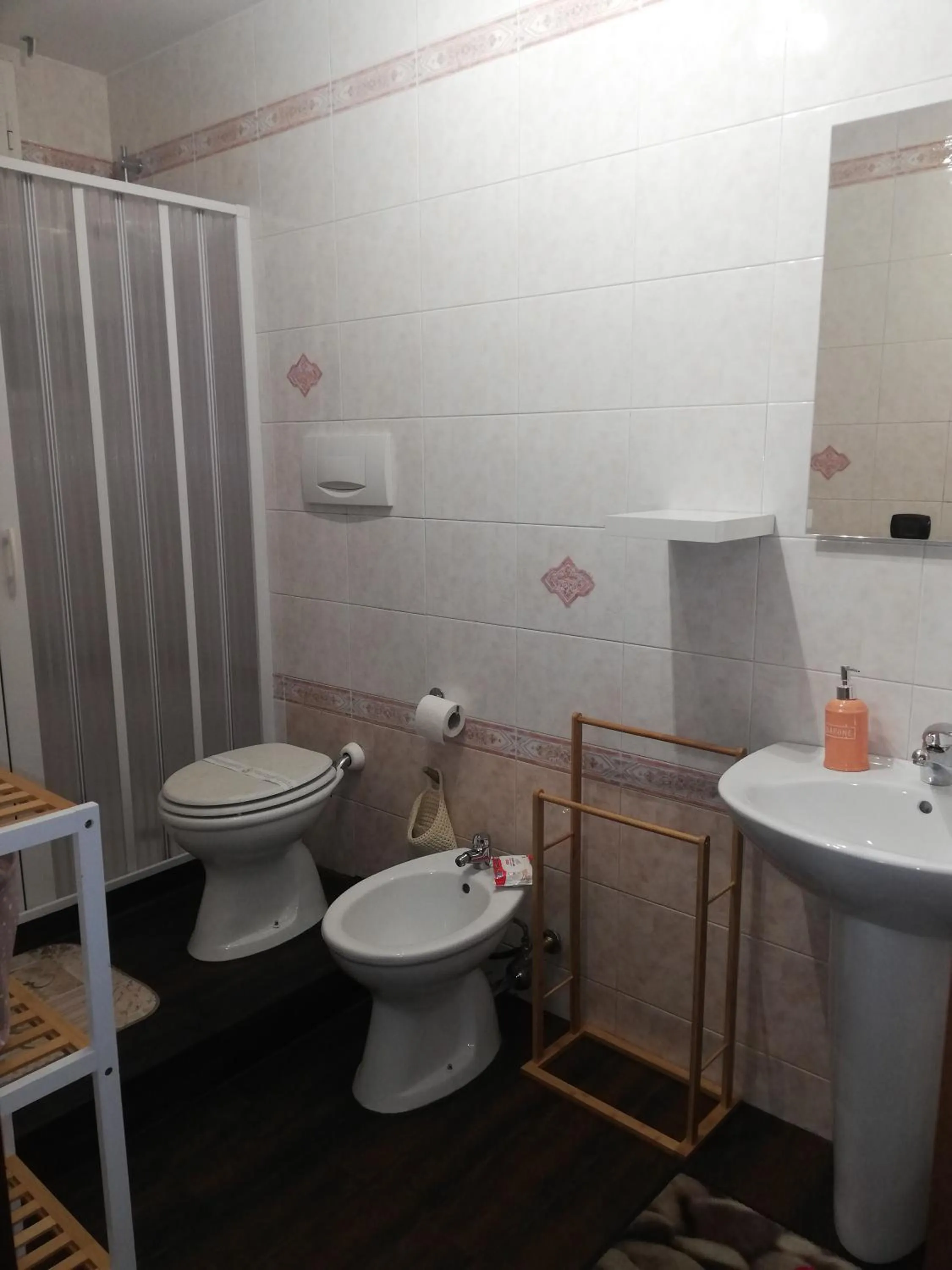 Toilet in De Rossi Holiday