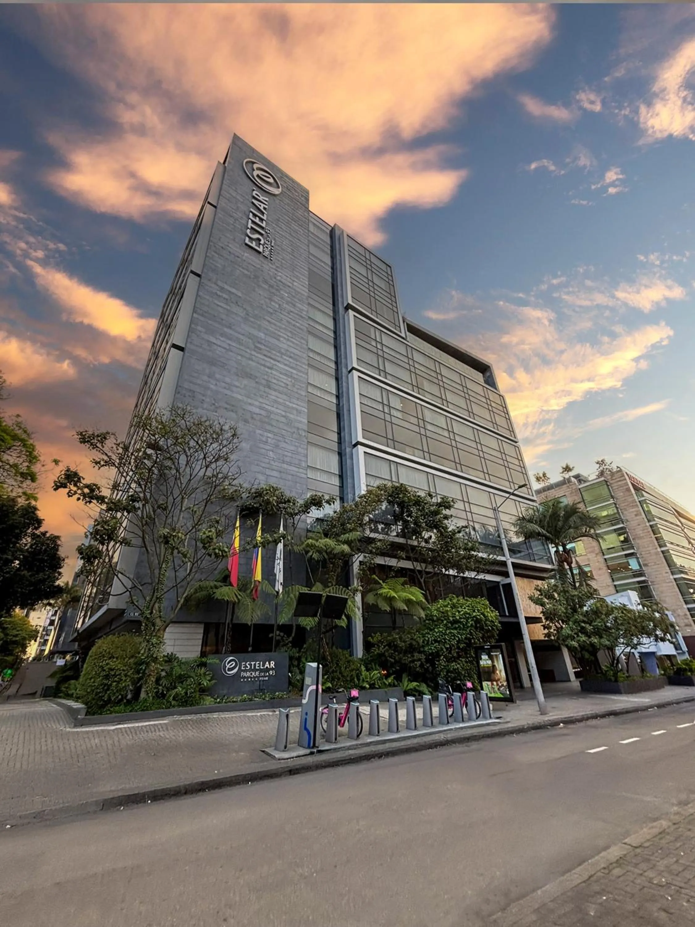 Property building in Hotel Estelar Parque de la 93