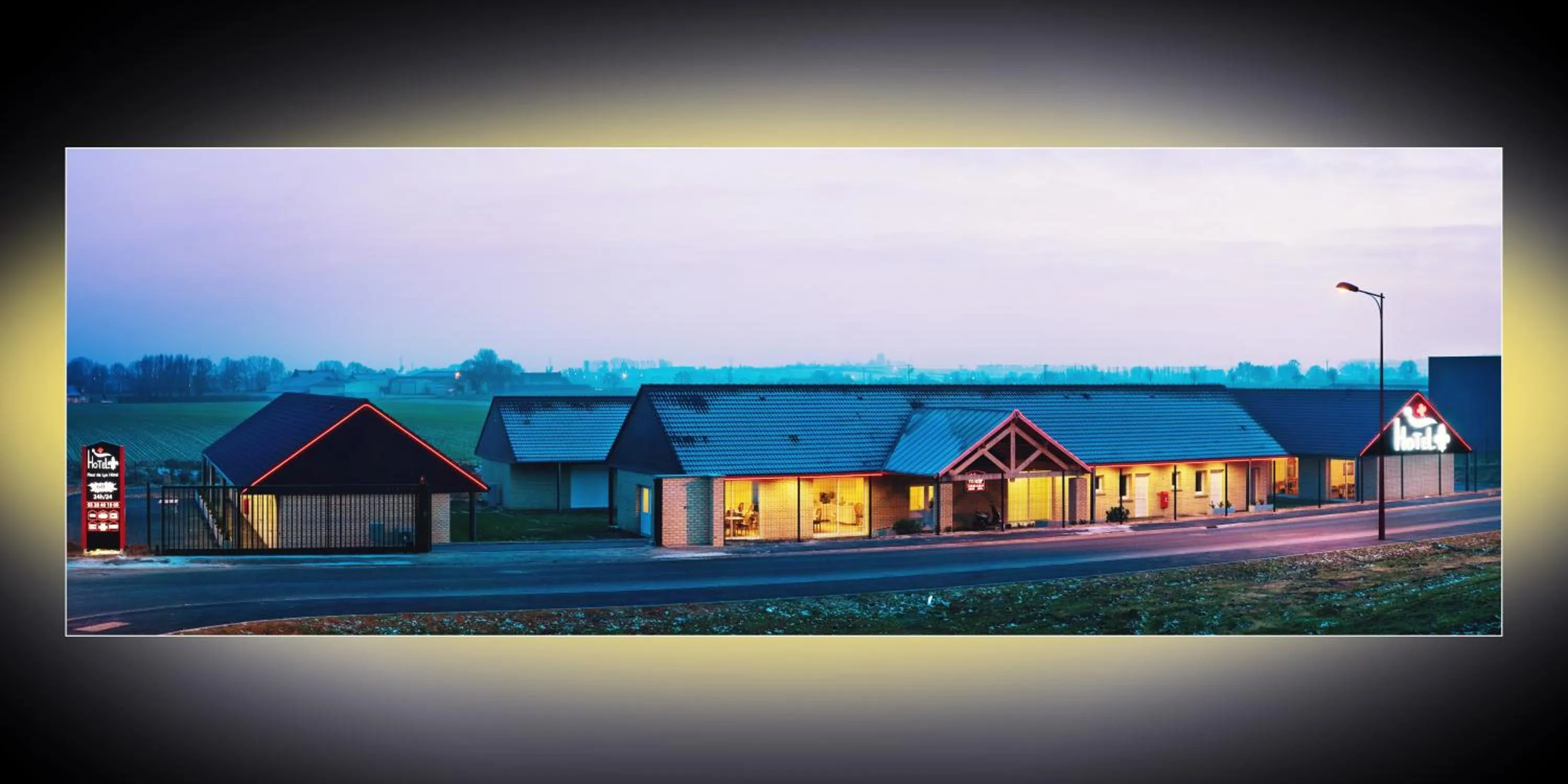 Property building in Hôtel Fleur de Lys Hazebrouck