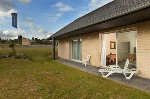 Property building in Hôtel Fleur de Lys Hazebrouck