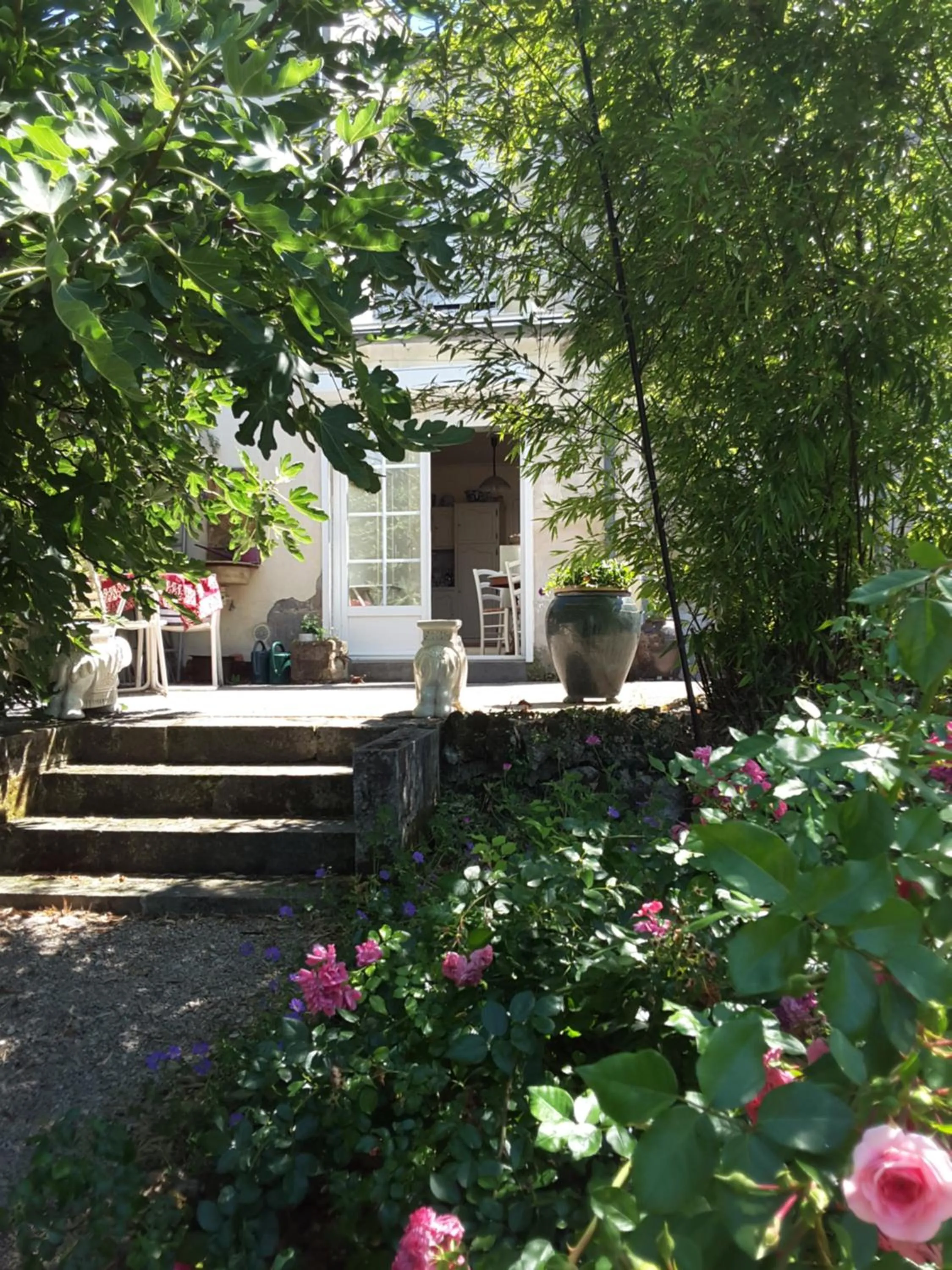 Property building in La Maison des Thermes, Chambre d'hôte