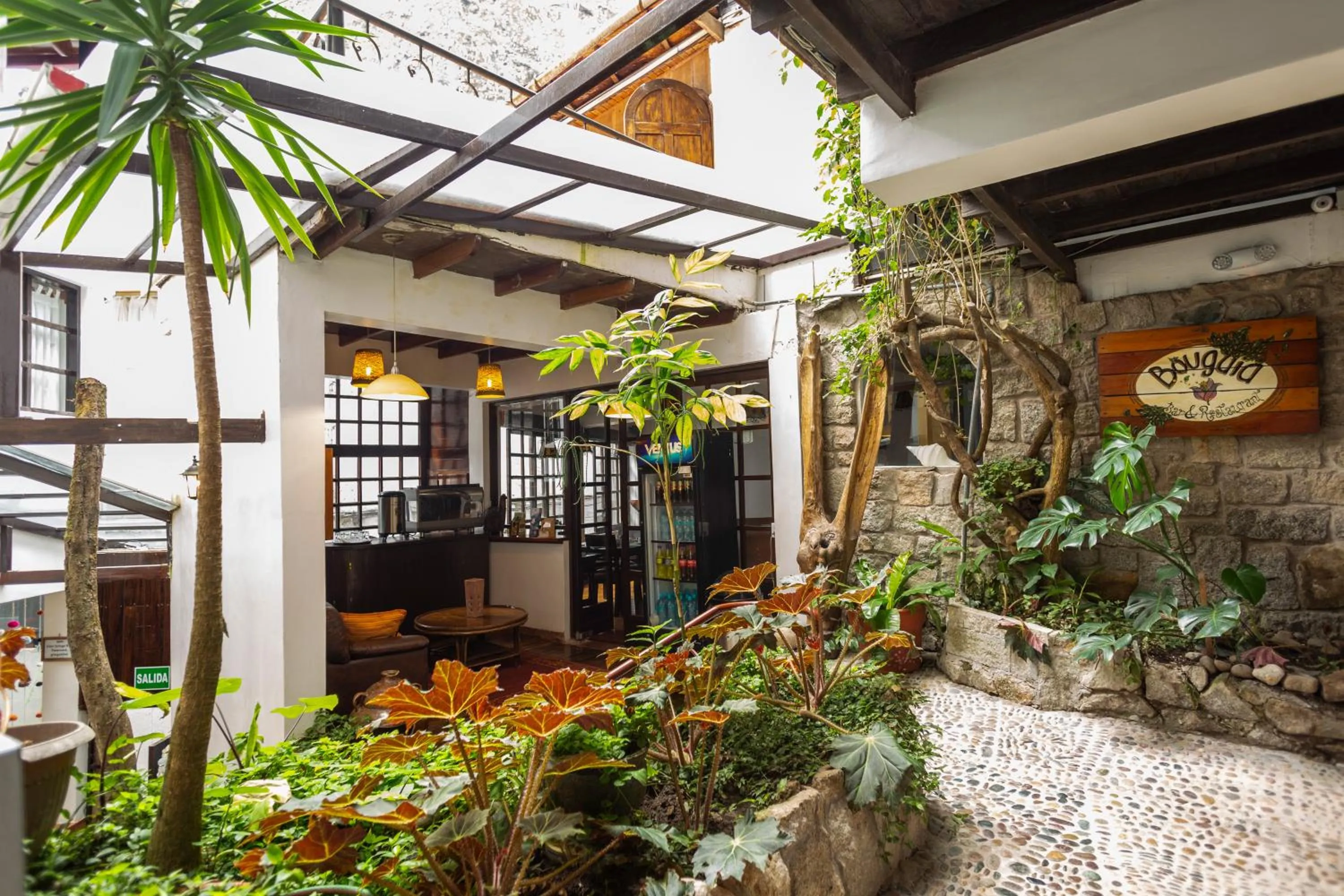 Gringo Bill's Boutique Hotel