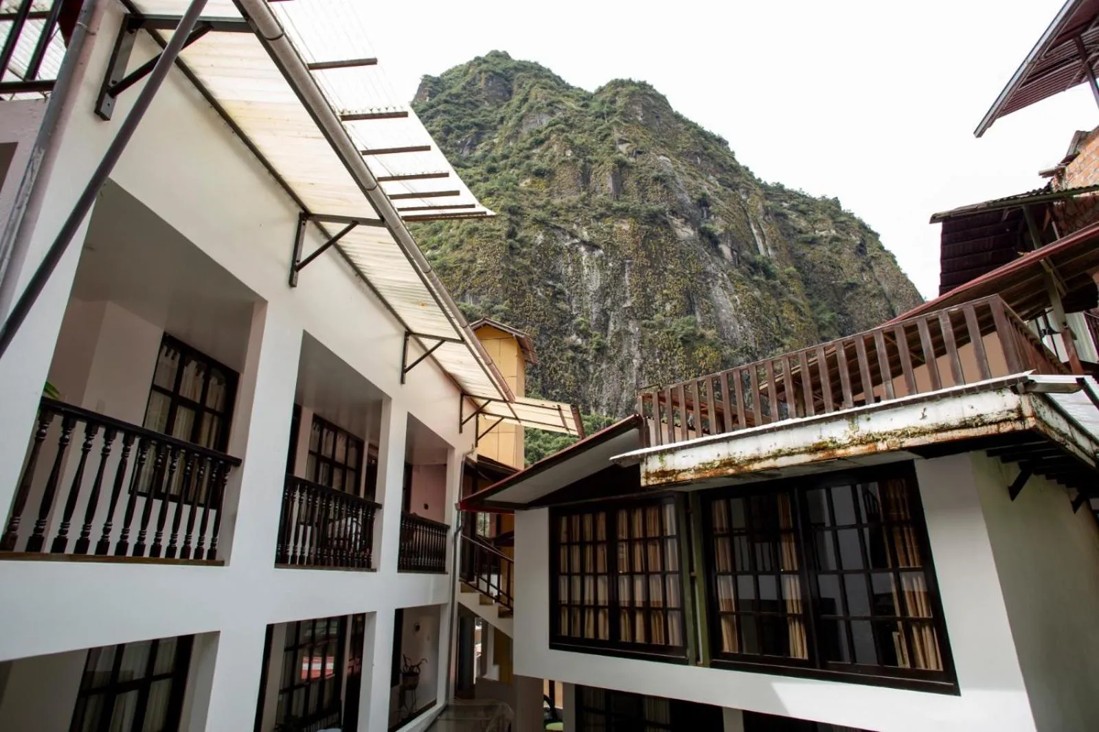 Gringo Bill's Boutique Hotel