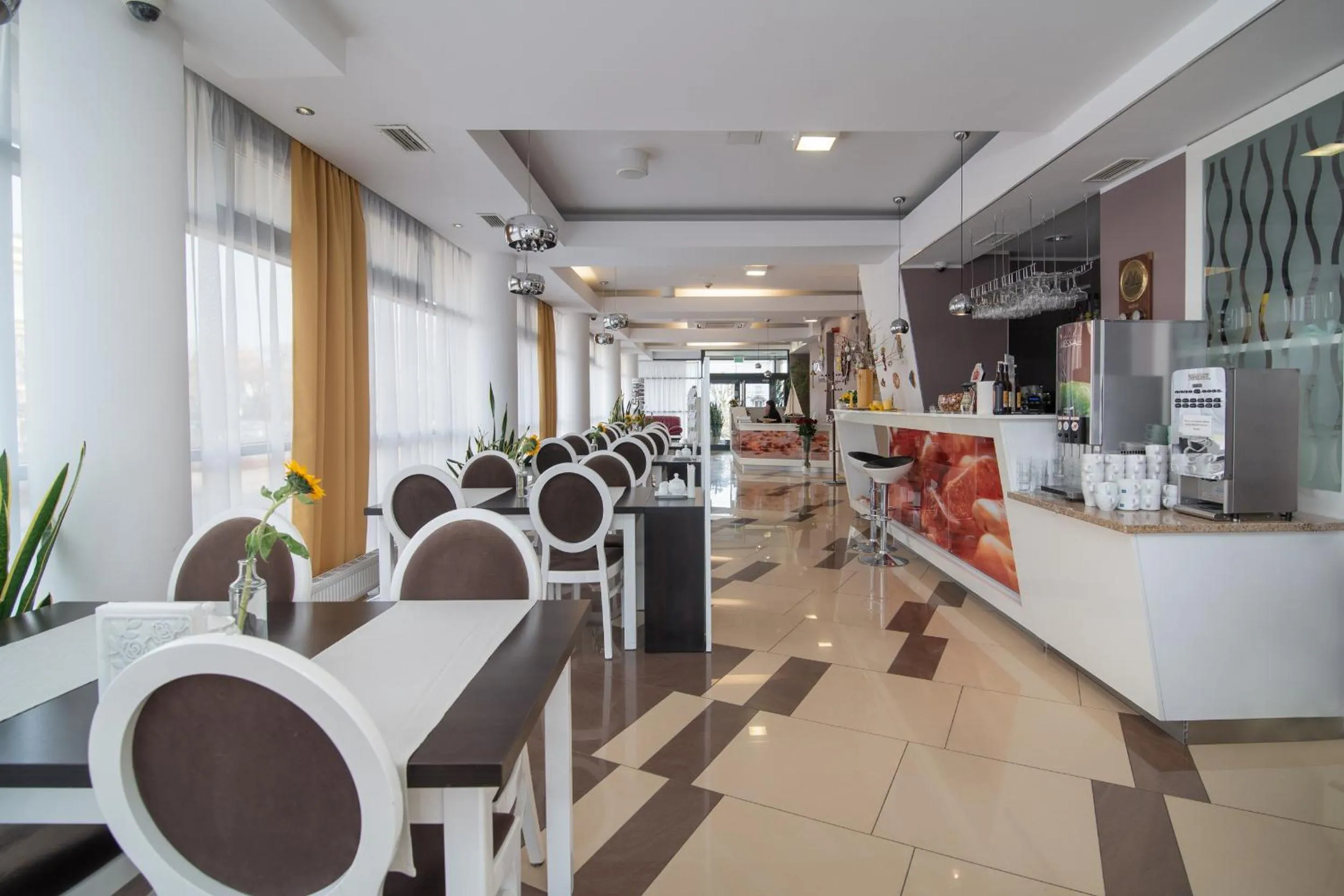 Restaurant/places to eat in Hotel Messa
