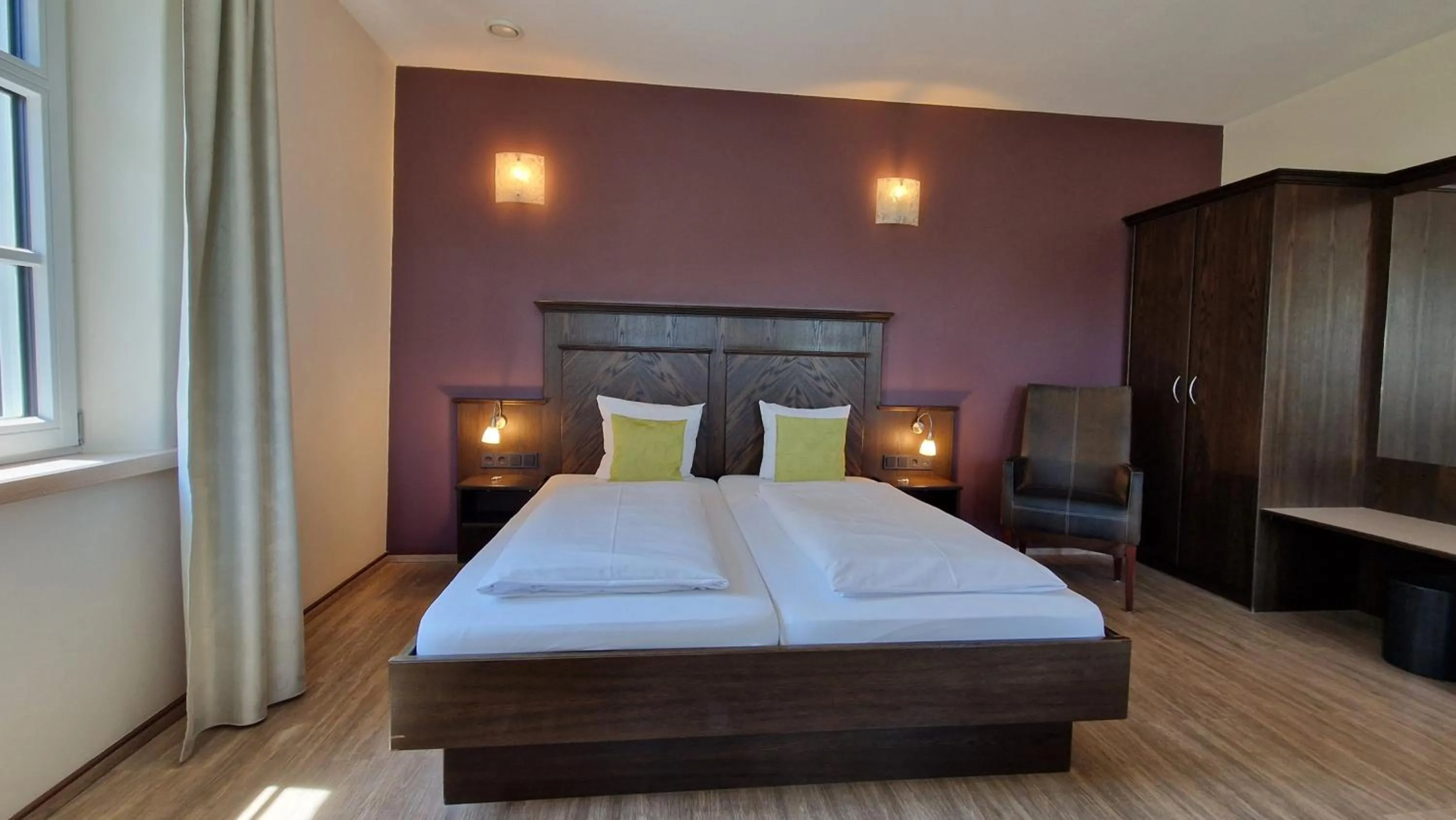 Bedroom, Bed in Autenrieder Brauereigasthof