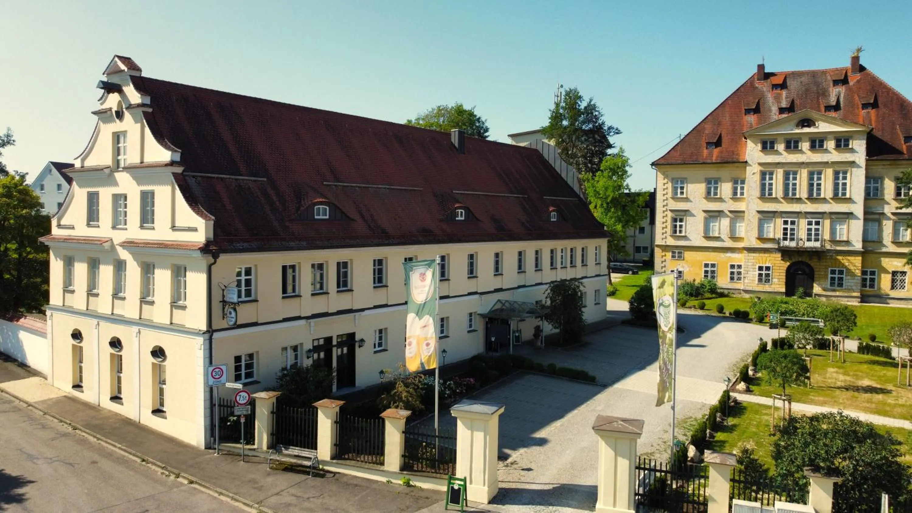 Property building in Autenrieder Brauereigasthof