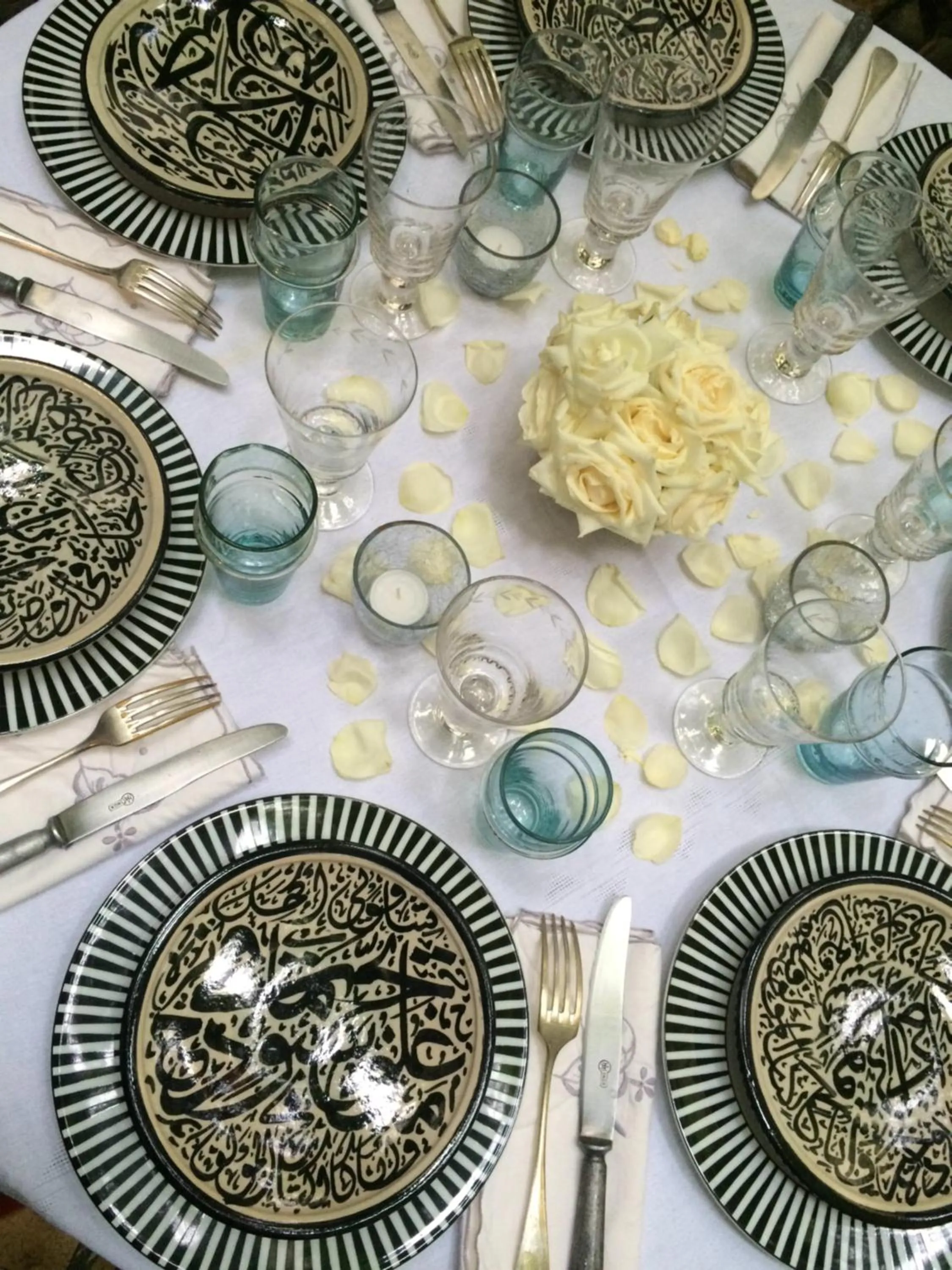 Restaurant/places to eat in Riad Tibibt